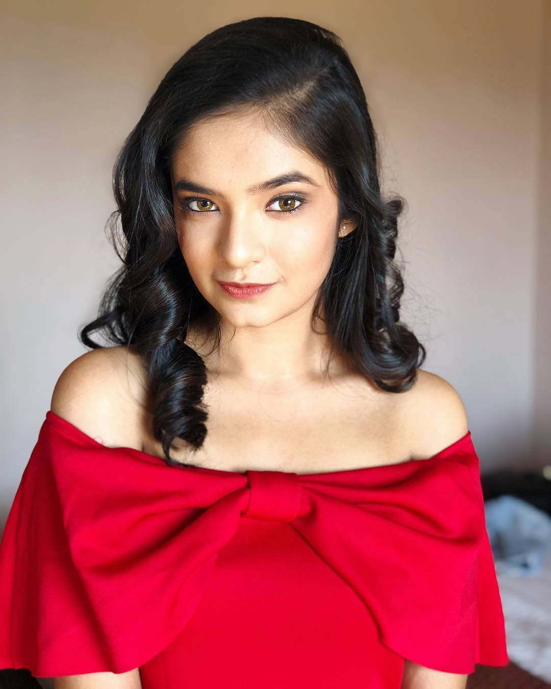 Anushka Sen, red tube dress, off-shoulder dress, HD Phone Wallpaper