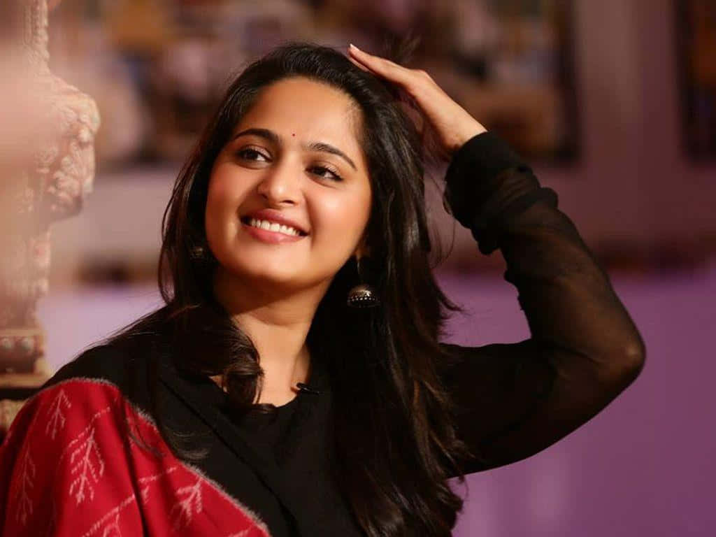 Anushka Shetty, black attire, red patterned shawl, SD Desktop Wallpaper