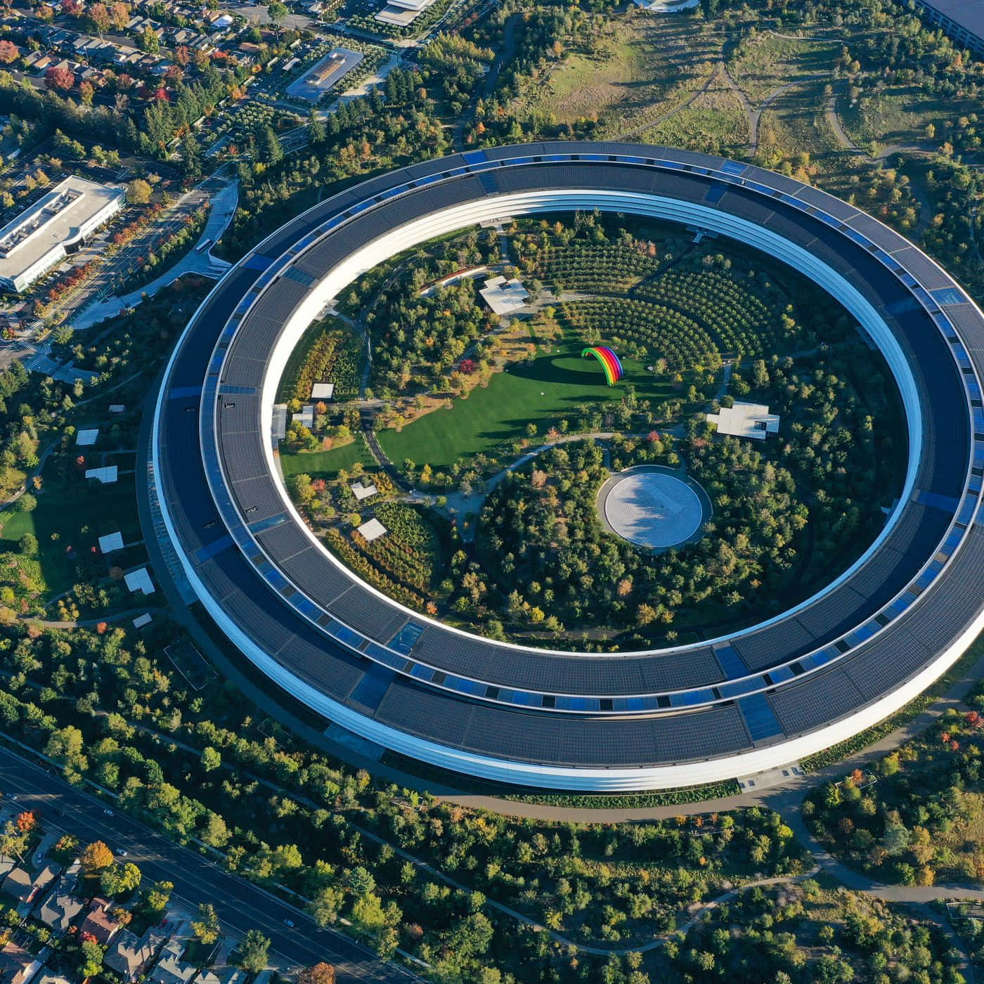Apple Park, circular building, lush greenery, HD Desktop Wallpaper