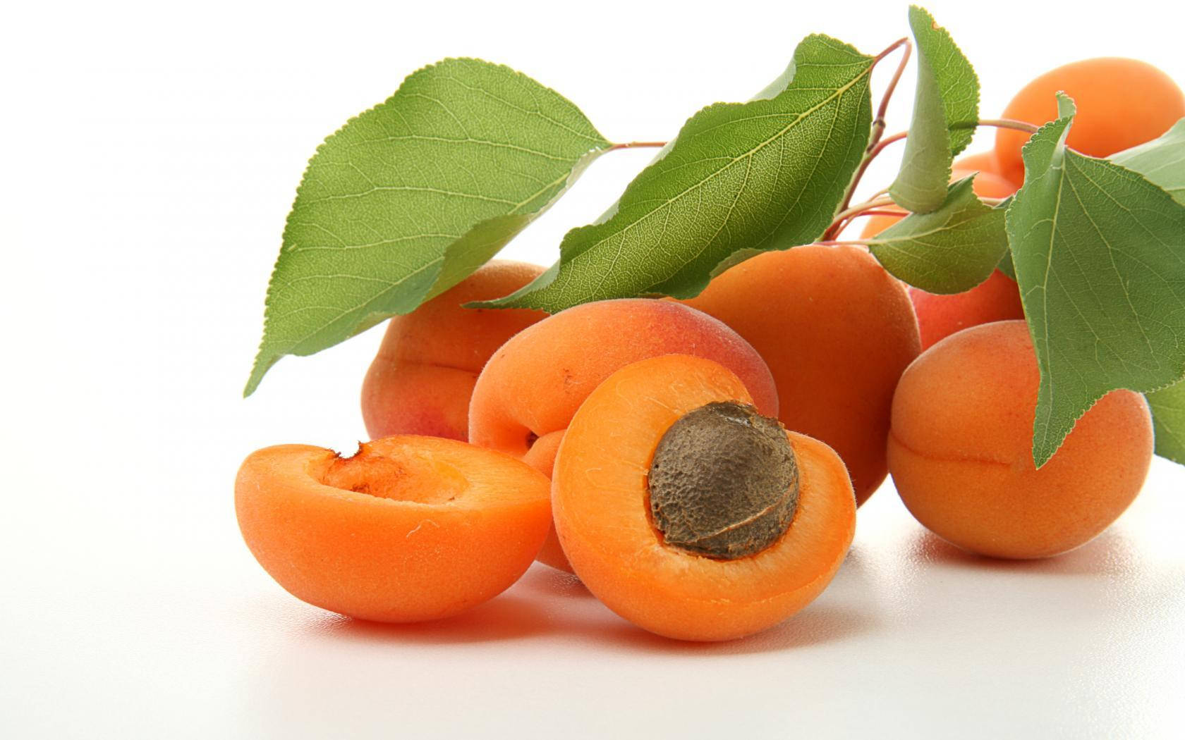 apricot fruits, ripe apricots, orange flesh, HD Desktop Wallpaper