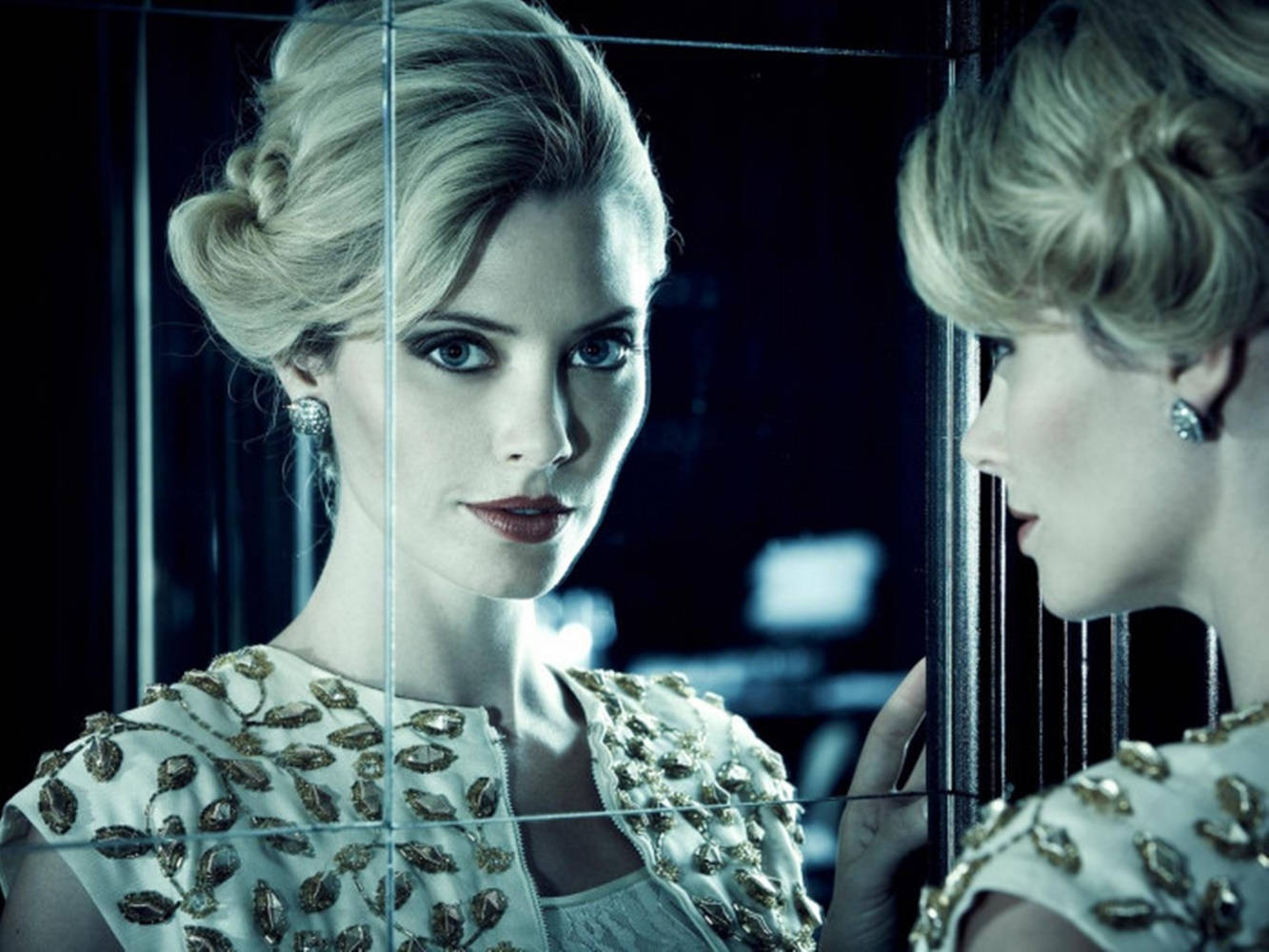 April Bowlby, fractured mirror, blonde updo, HD Desktop Wallpaper