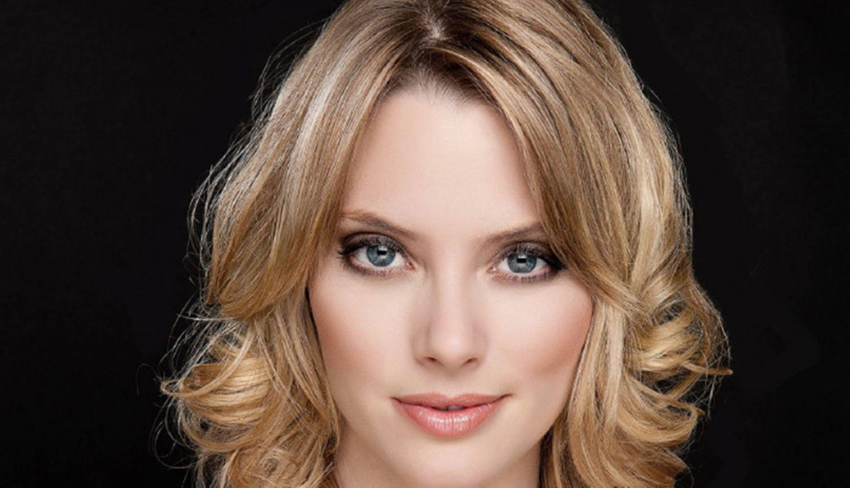 April Bowlby, blonde wavy hair, striking blue eyes, HD Desktop Wallpaper