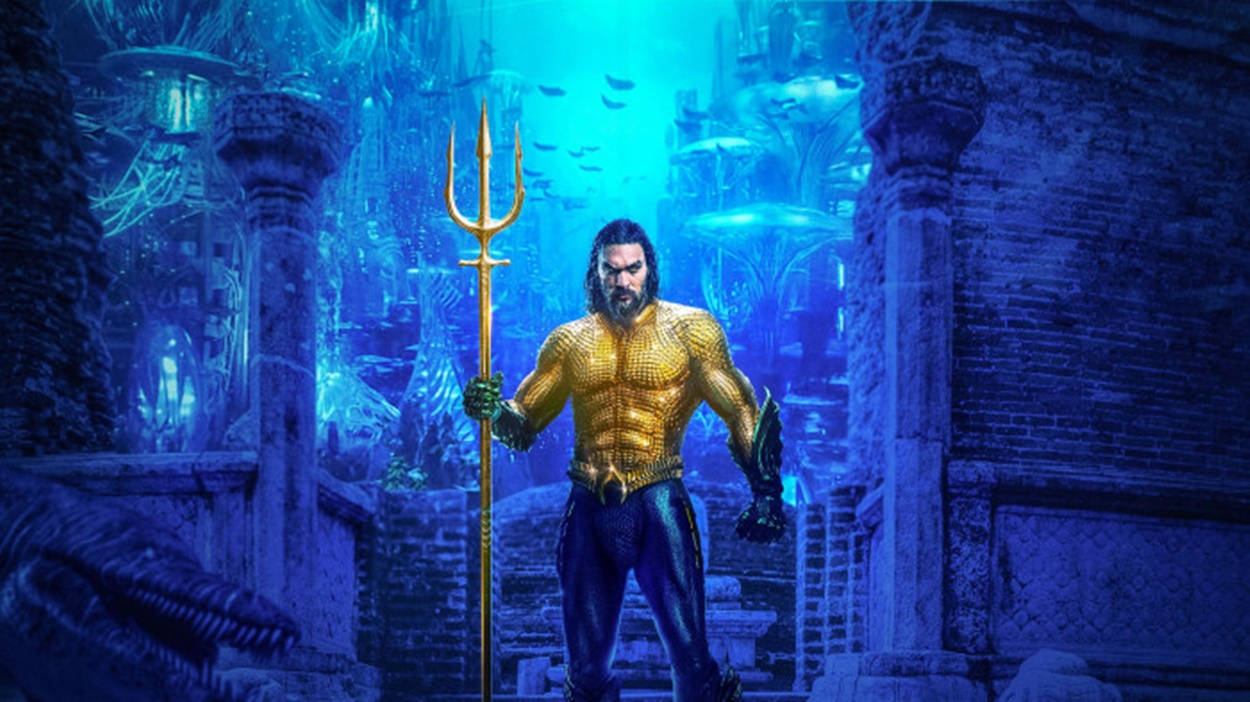 Aquaman, golden trident, underwater throne room, SD Desktop Wallpaper