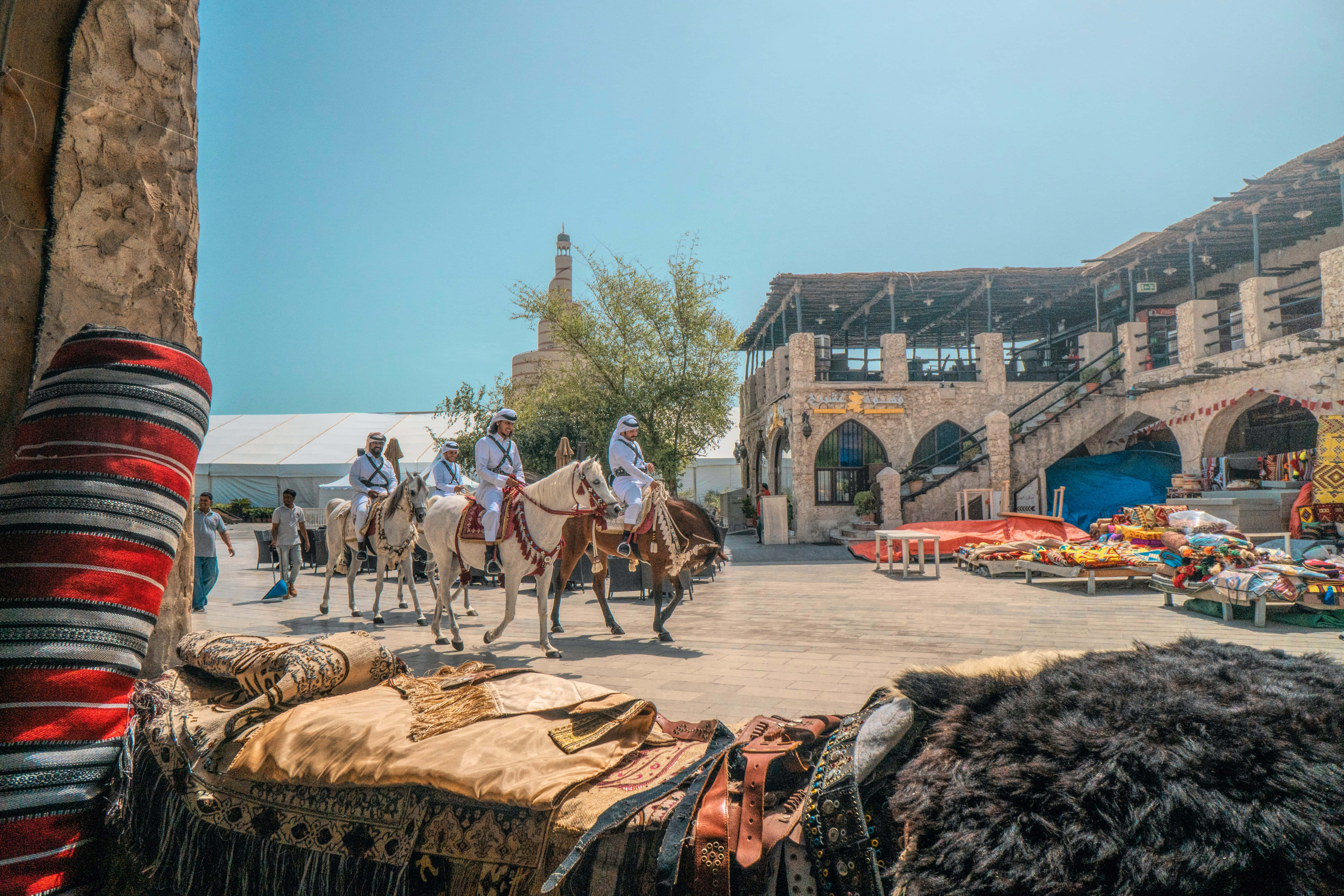 Arabic 6000 x 4000, traditional Arabic home, sunlit marketplace, 5K Desktop Wallpaper