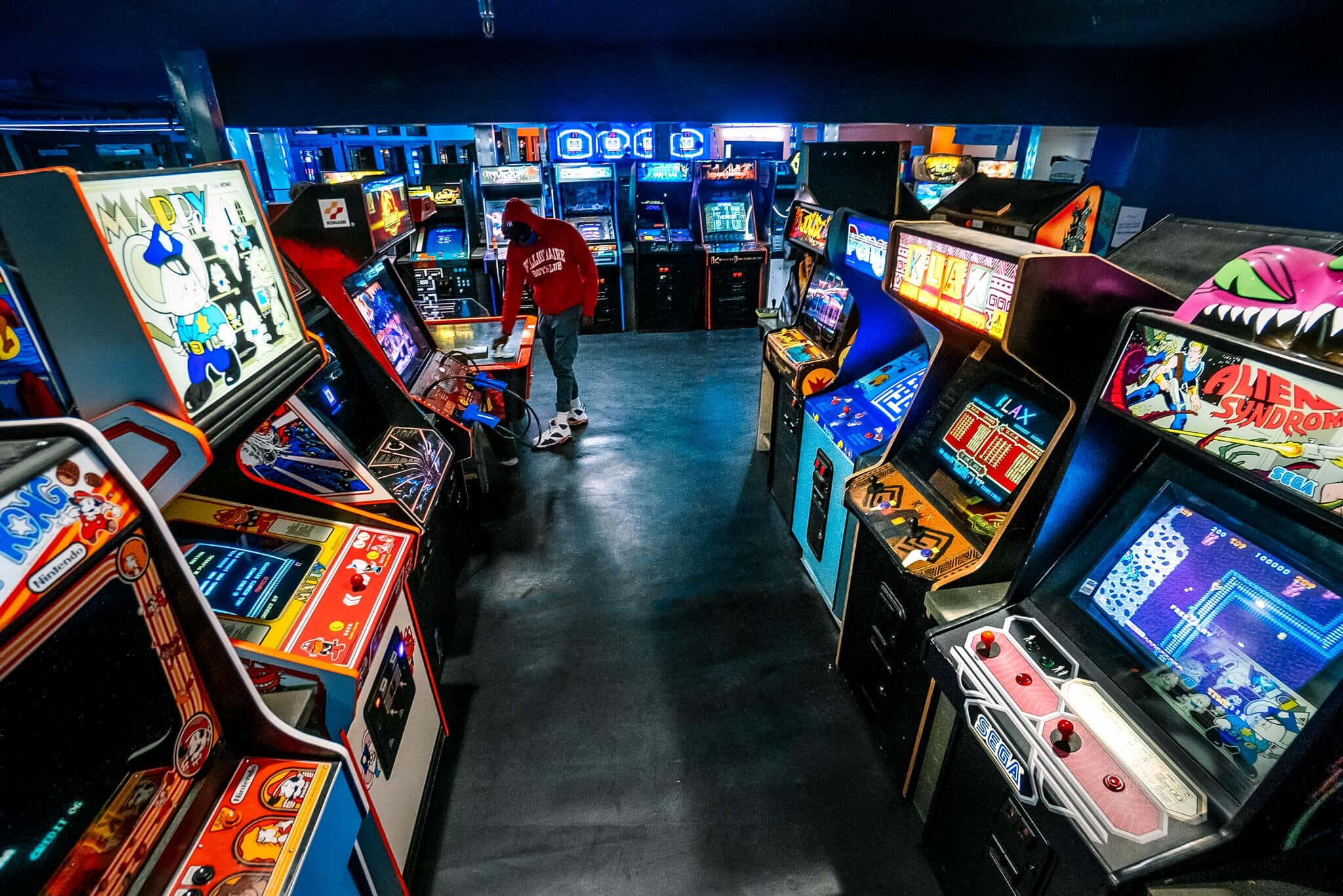 Arcade Games, vintage game cabinets, dimly lit arcade, Full HD Desktop Wallpaper