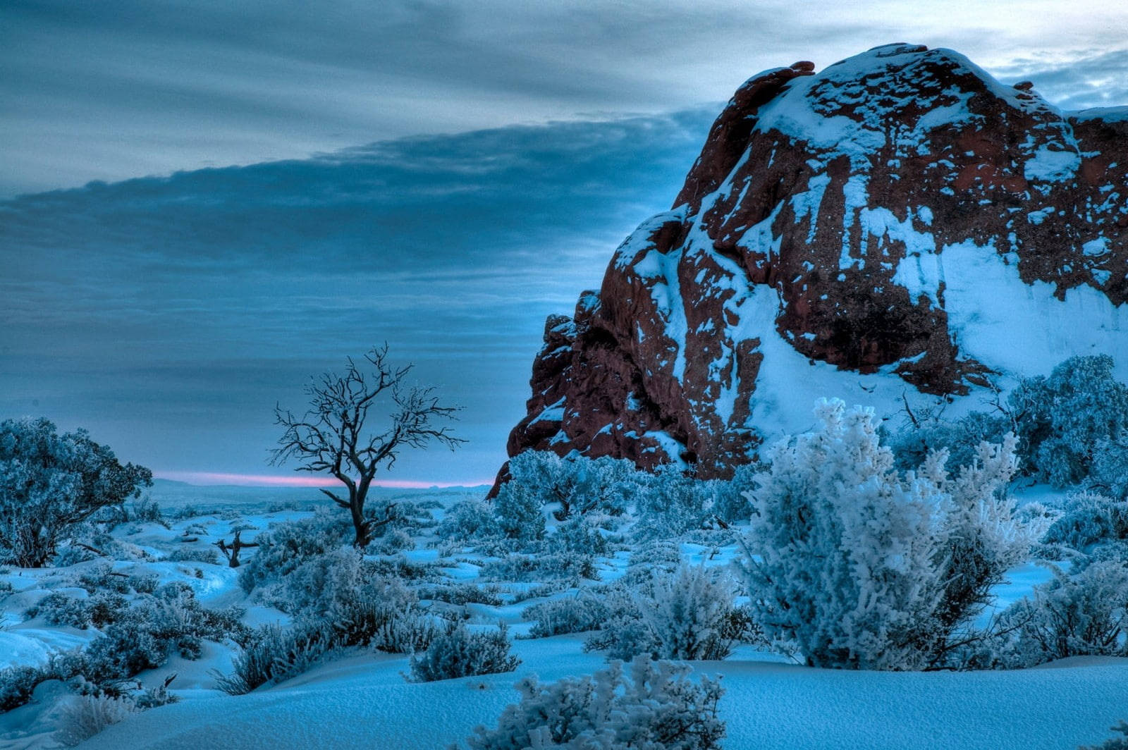 Arches National Park, snow-covered, red rock formation, HD Desktop Wallpaper