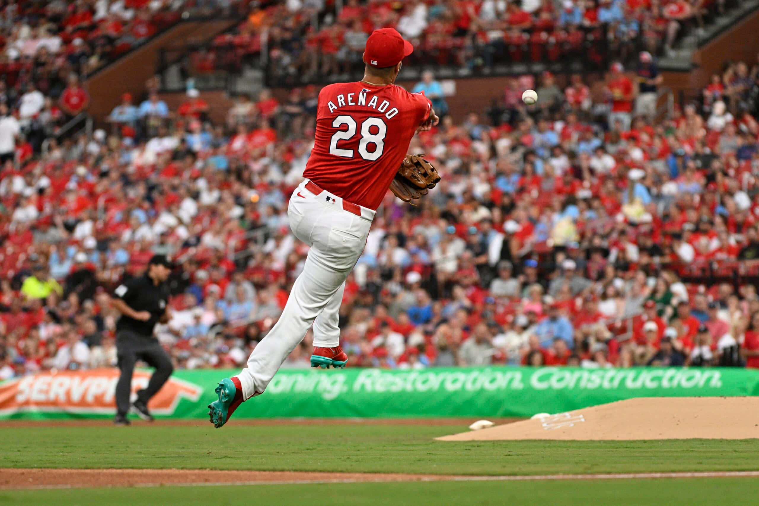 Arenado, red jersey, number 28, 2K Desktop Wallpaper