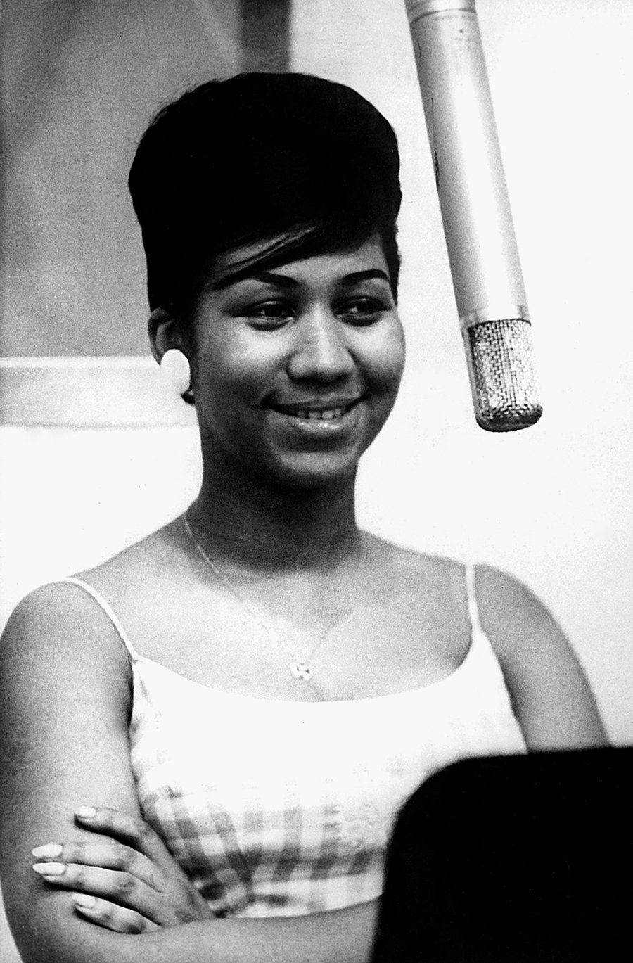 Aretha Franklin, beehive hairstyle, recording studio, HD Phone Wallpaper