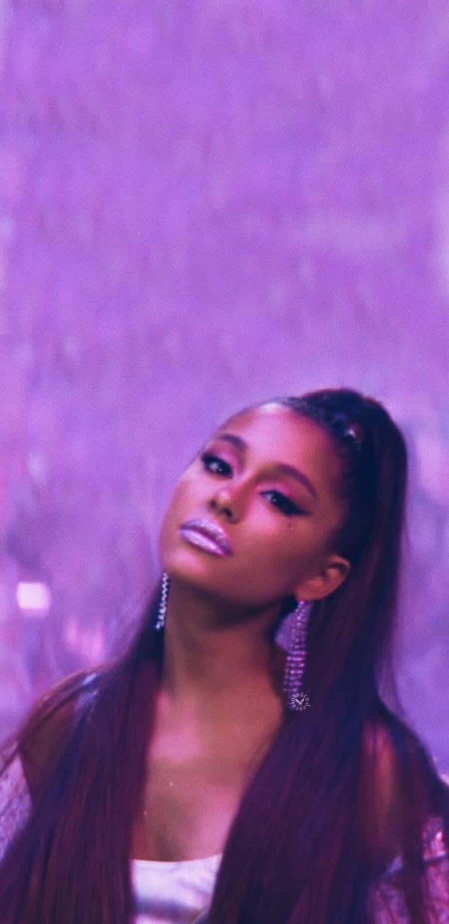 Ariana Grande, glittery lips, dangling earrings, HD Phone Wallpaper