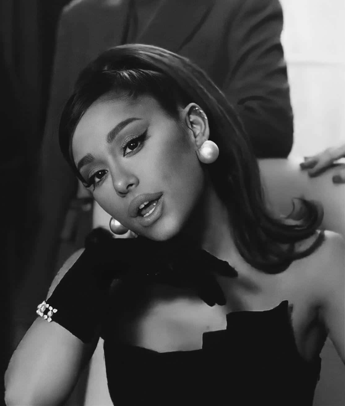Ariana Grande, black and white portrait, pearl earrings, HD Phone Wallpaper
