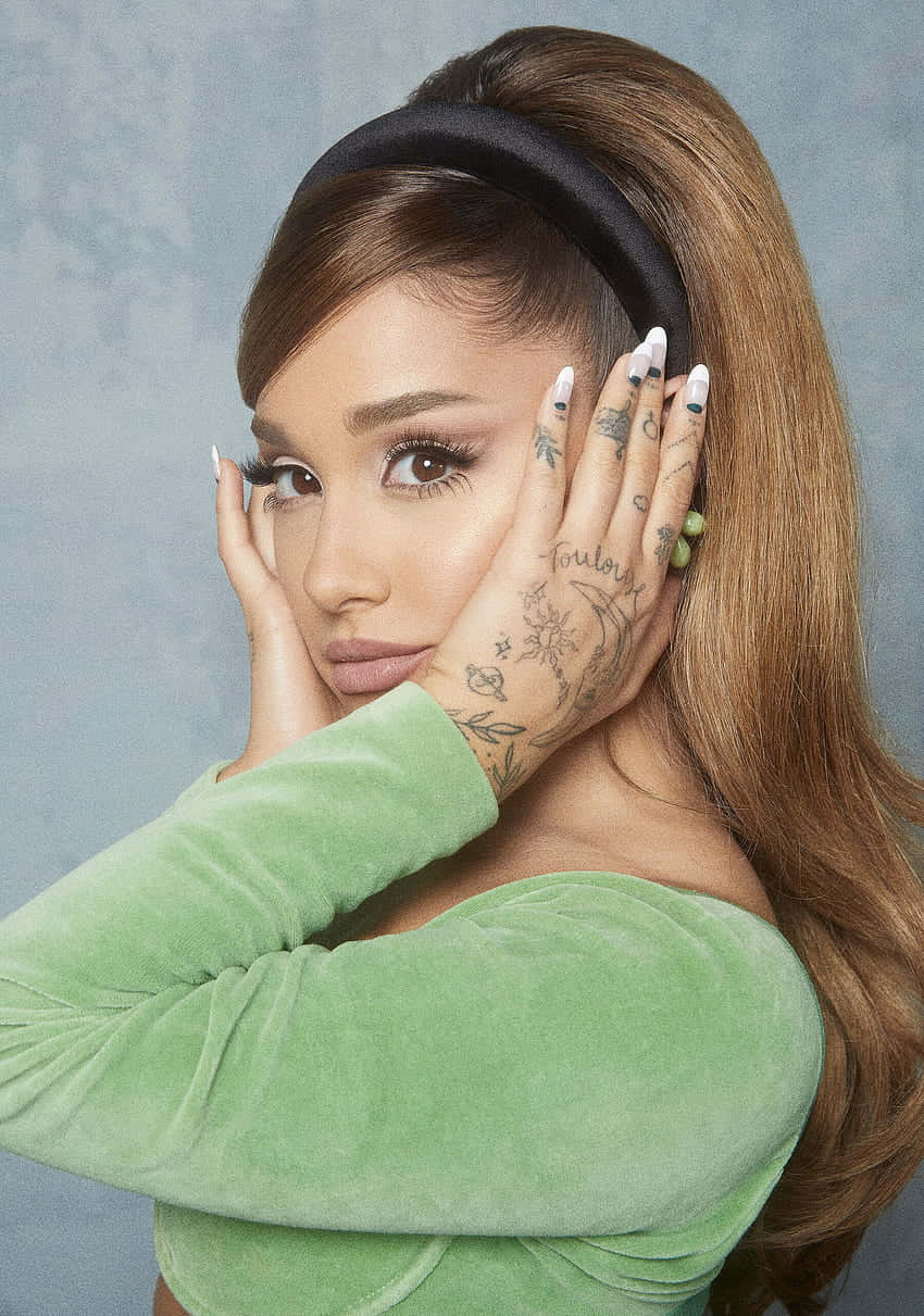 Ariana Grande, green velvet top, black headband, SD Phone Wallpaper