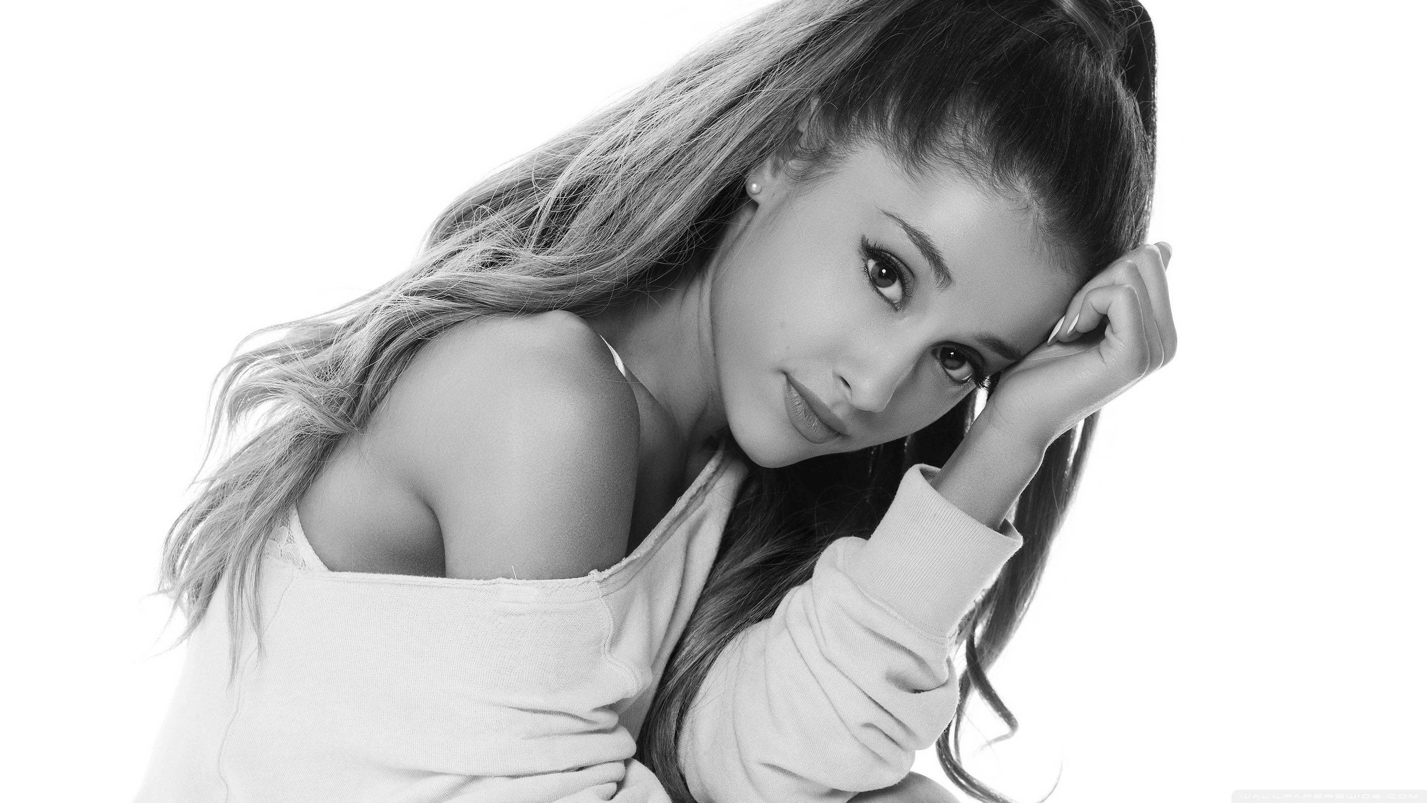 Ariana Grande, black and white, plain white background, 2K Desktop Wallpaper