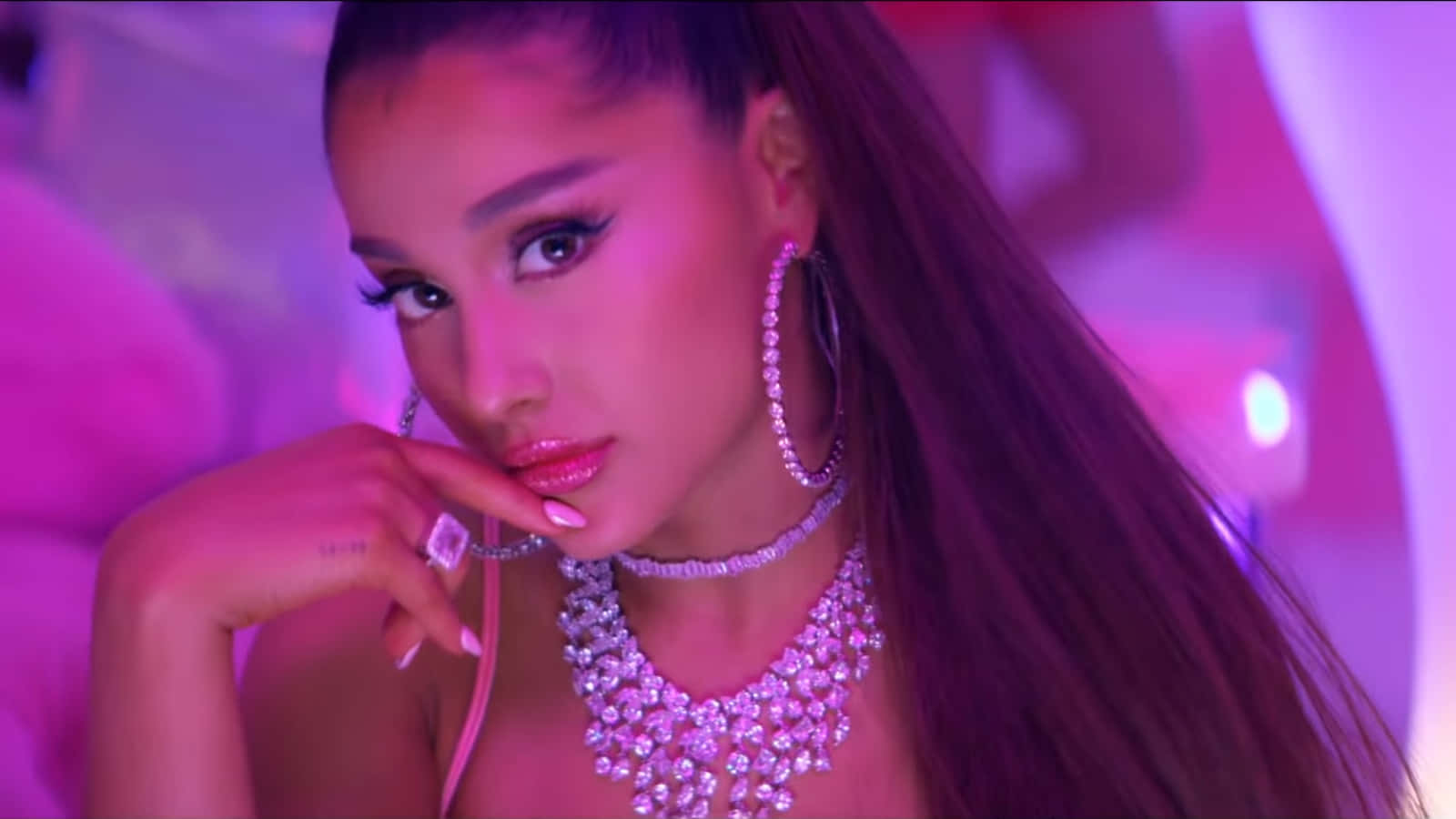 Ariana Grande, 7 Rings, rainbow, HD Desktop Wallpaper
