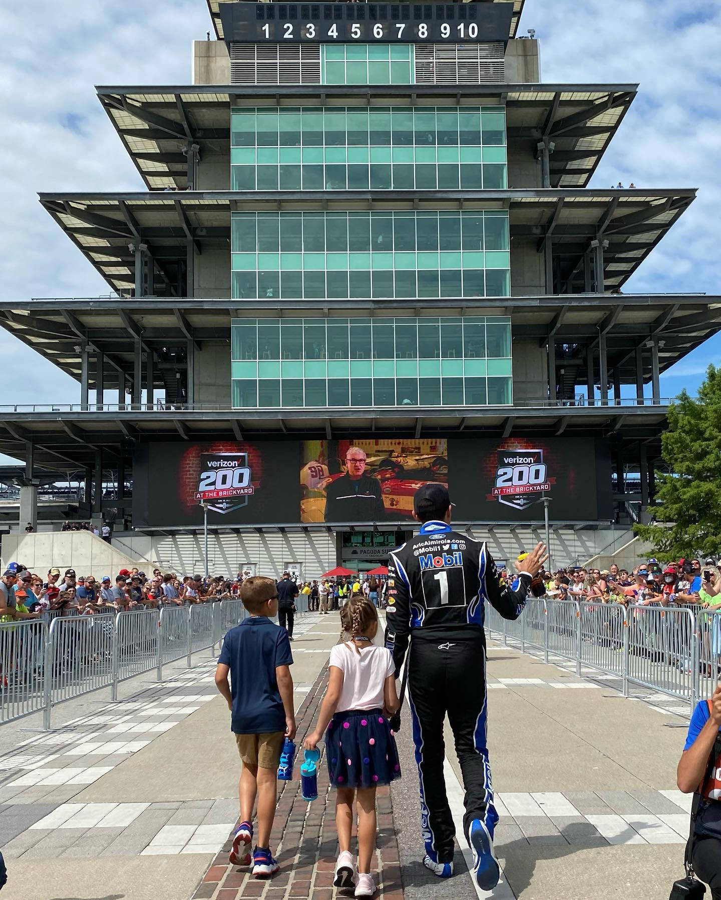 Aric Almirola, number one uniform, NASCAR race track, HD Phone Wallpaper