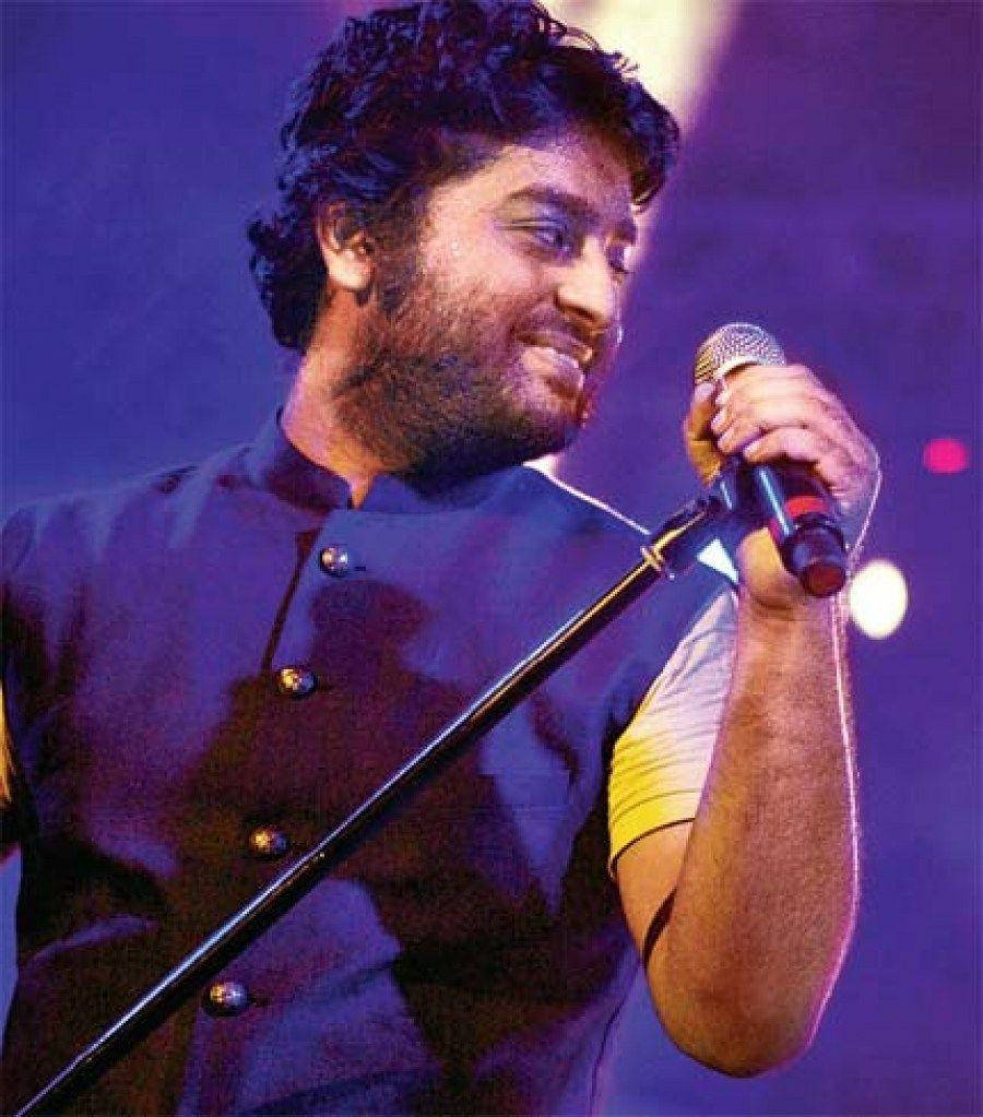 Arijit Singh, microphone, purple stage lights, SD Phone Wallpaper