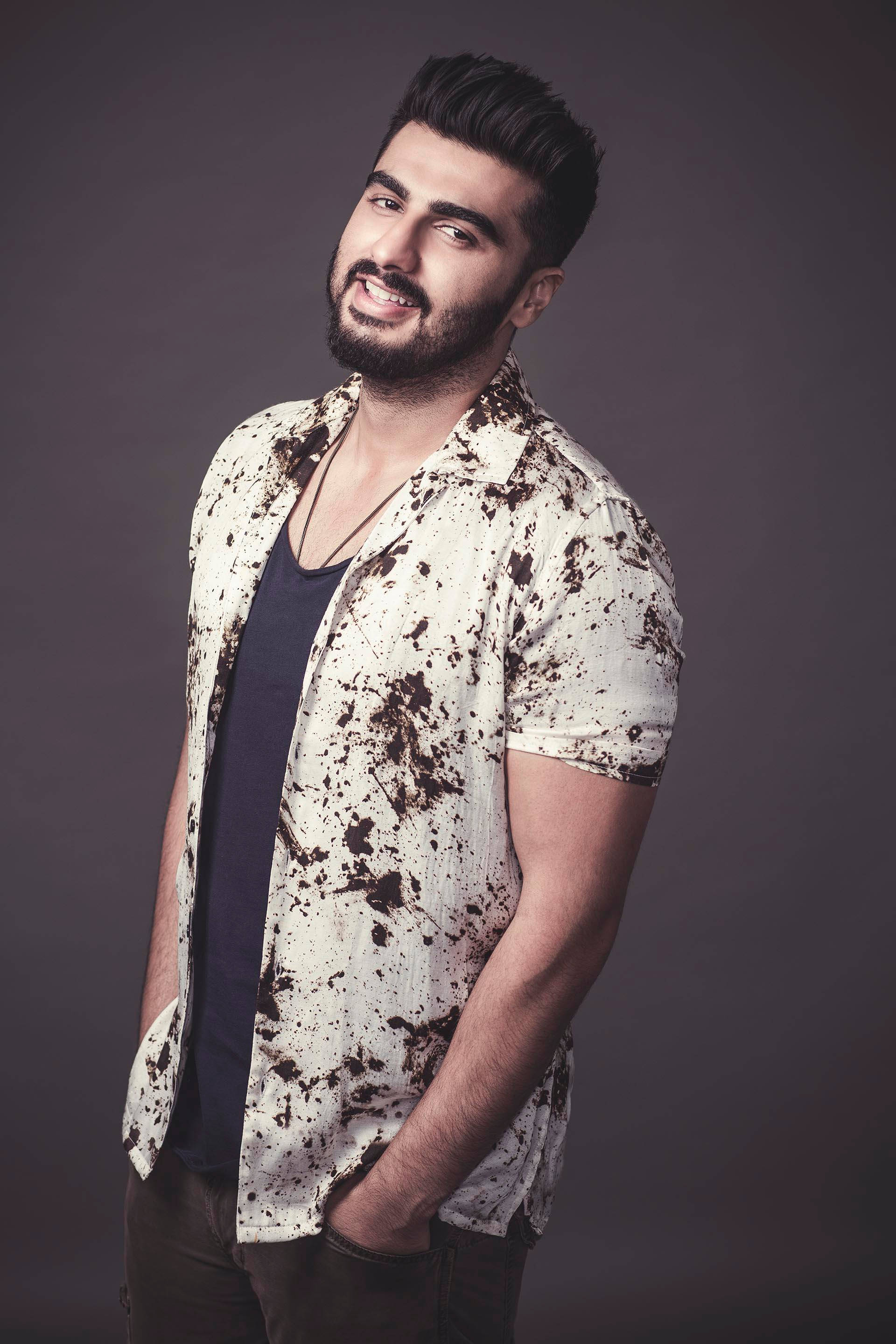 Arjun Kapoor, beard, styled hair, 2K Phone Wallpaper