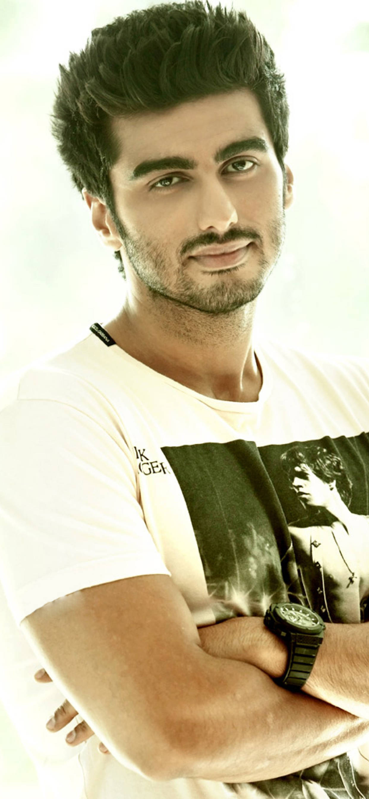 Arjun Kapoor, graphic tee, black watch, 2K Phone Wallpaper