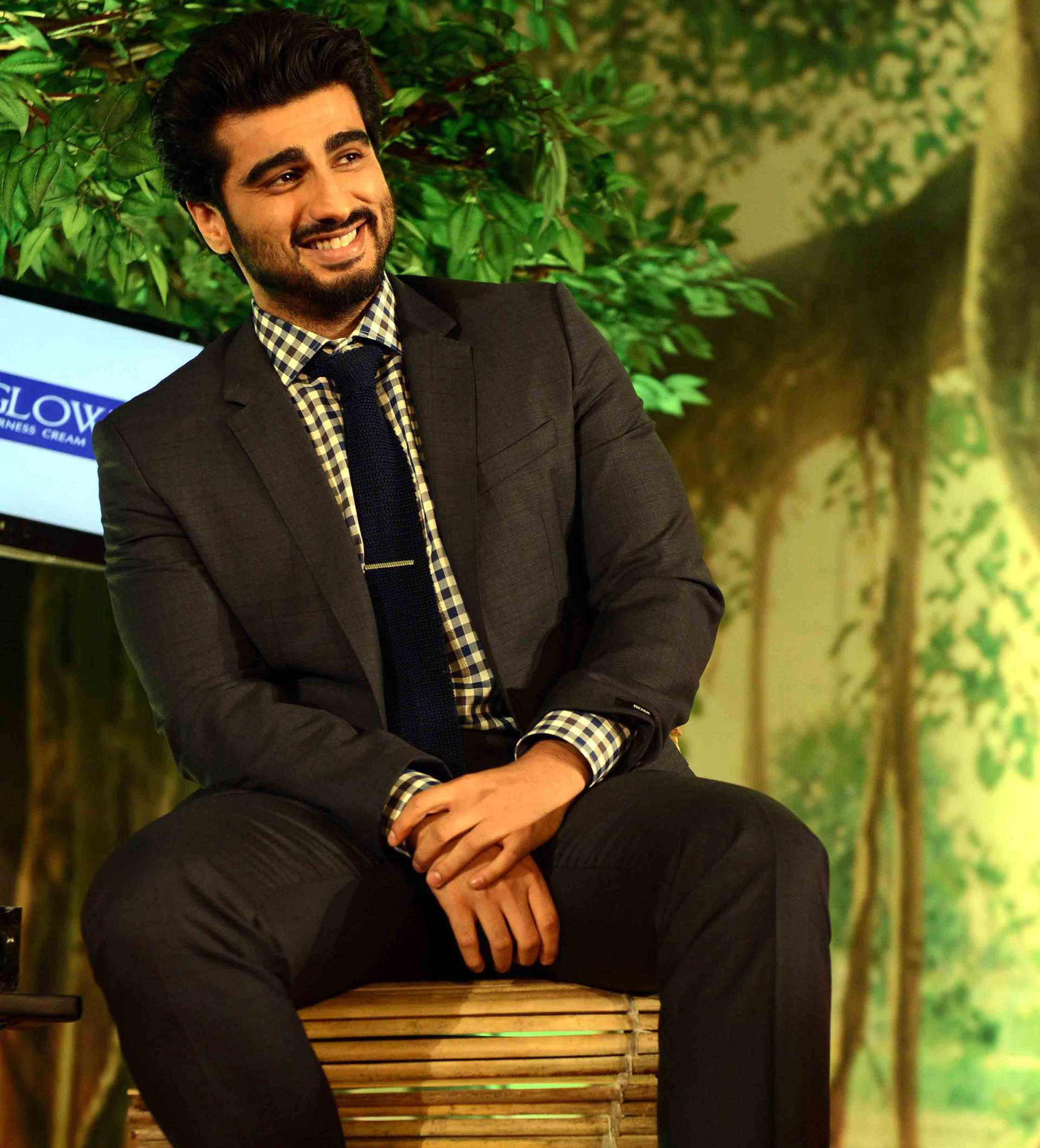 Arjun Kapoor, tuxedo, dark suit, Full HD Phone Wallpaper