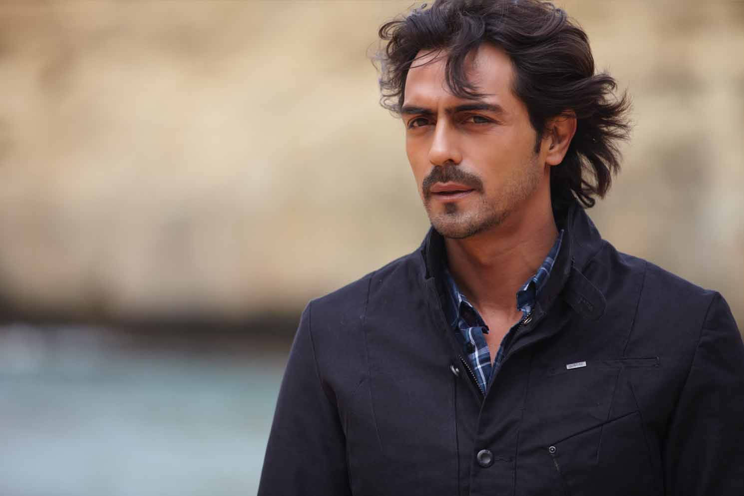 Arjun Rampal, black coat, dark wavy hair, HD Desktop Wallpaper