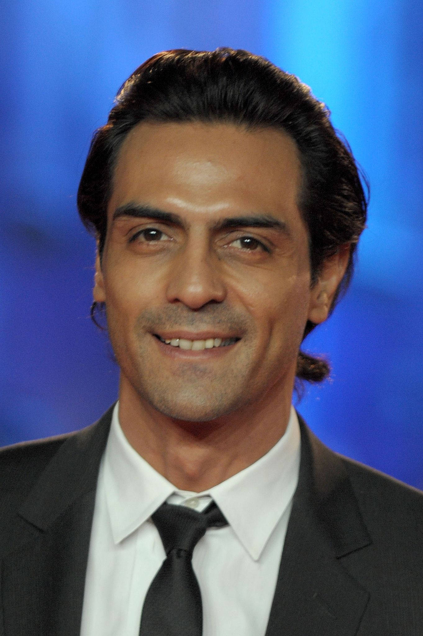 Arjun Rampal, black suit, tie, Full HD Phone Wallpaper