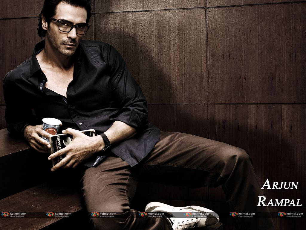 Arjun Rampal, glasses, black shirt, SD Desktop Wallpaper
