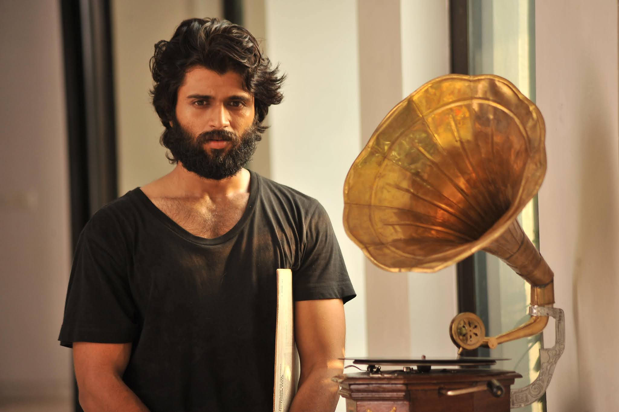 Arjun Reddy, gramophone, vintage brass gramophone, Full HD Desktop Wallpaper