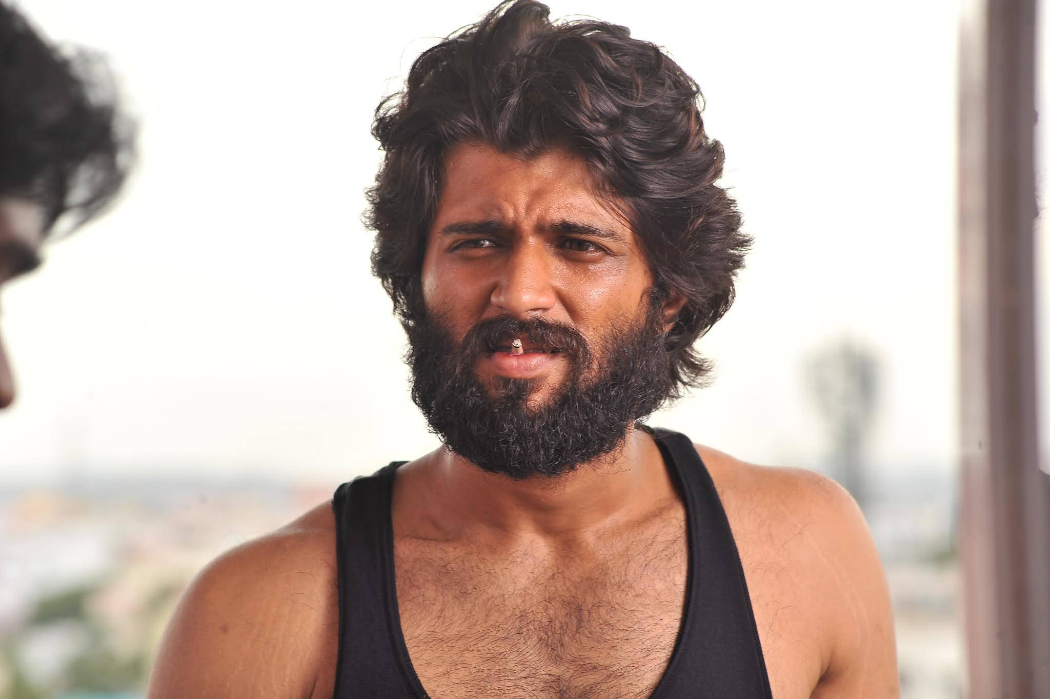 Arjun Reddy, sleeveless shirt, black tank top, Full HD Desktop Wallpaper