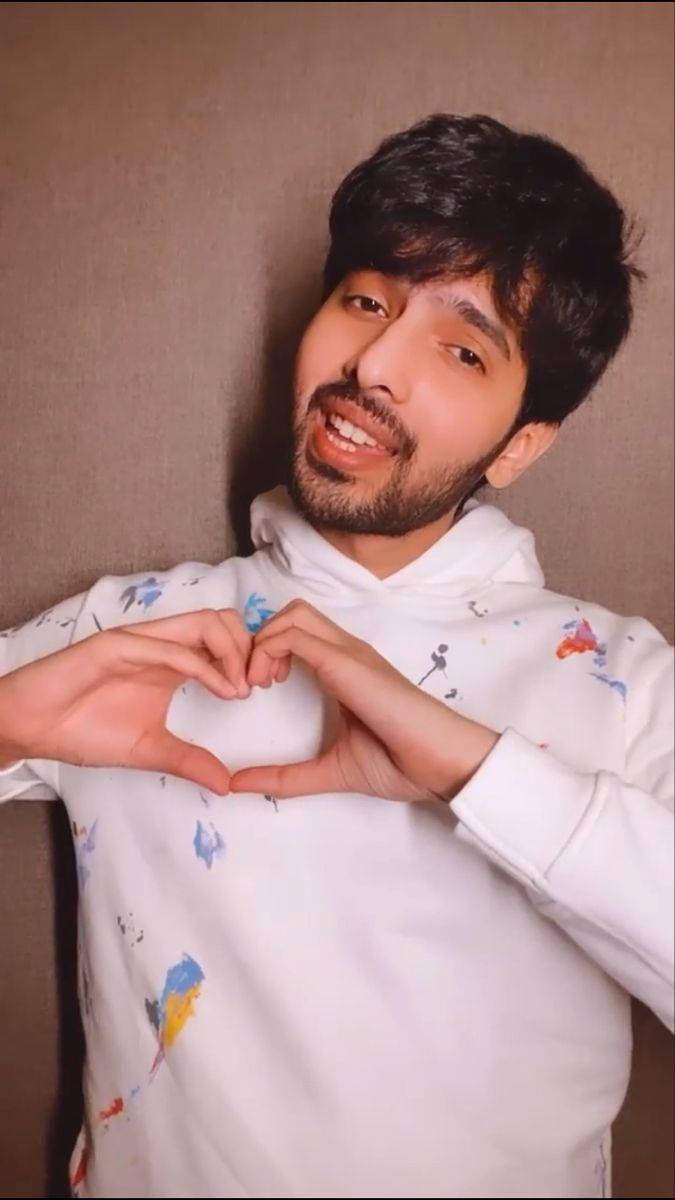Armaan Malik, heart shape, white hoodie, SD Phone Wallpaper