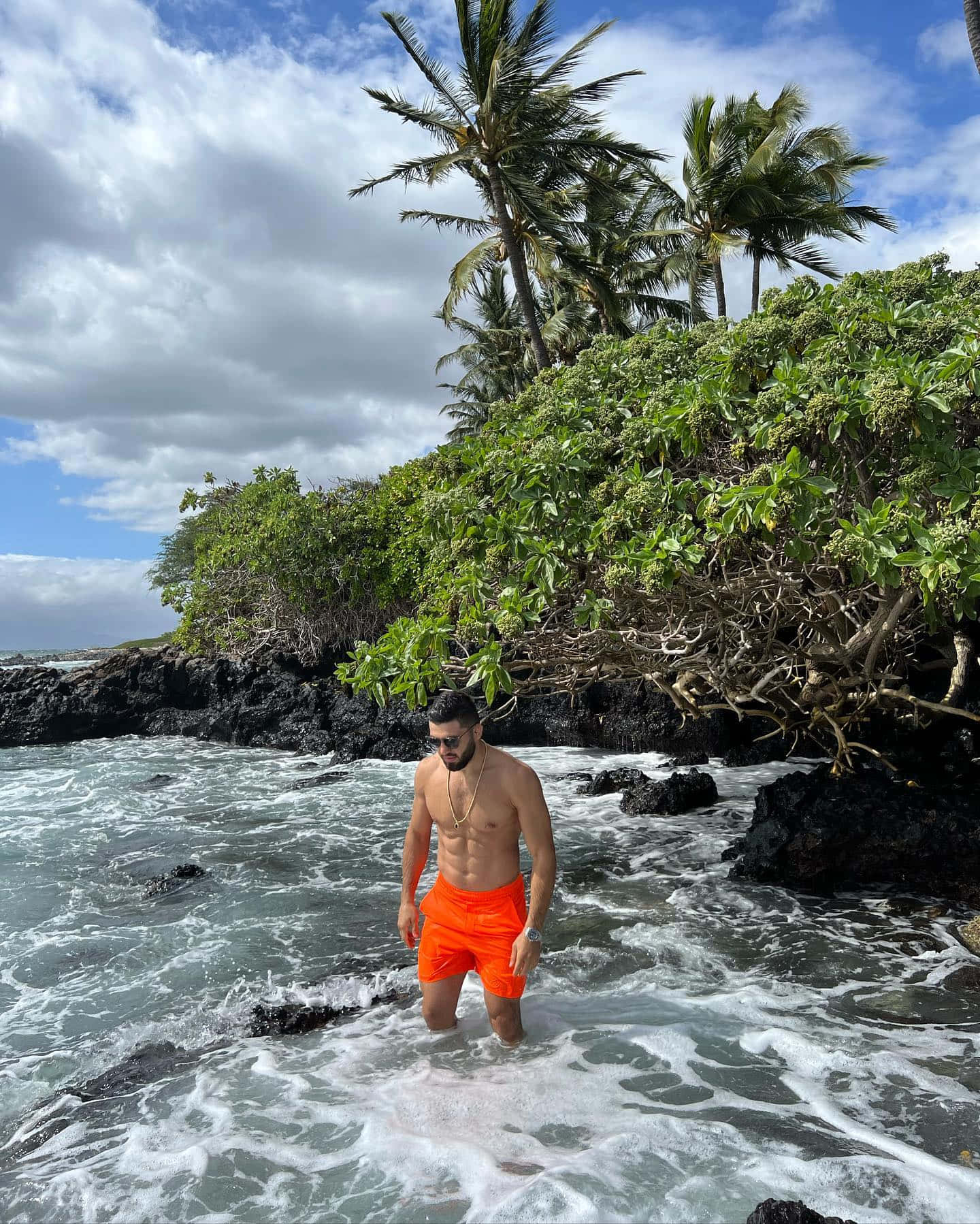 Arman Tsarukyan, orange shorts, foamy ocean waves, HD Phone Wallpaper