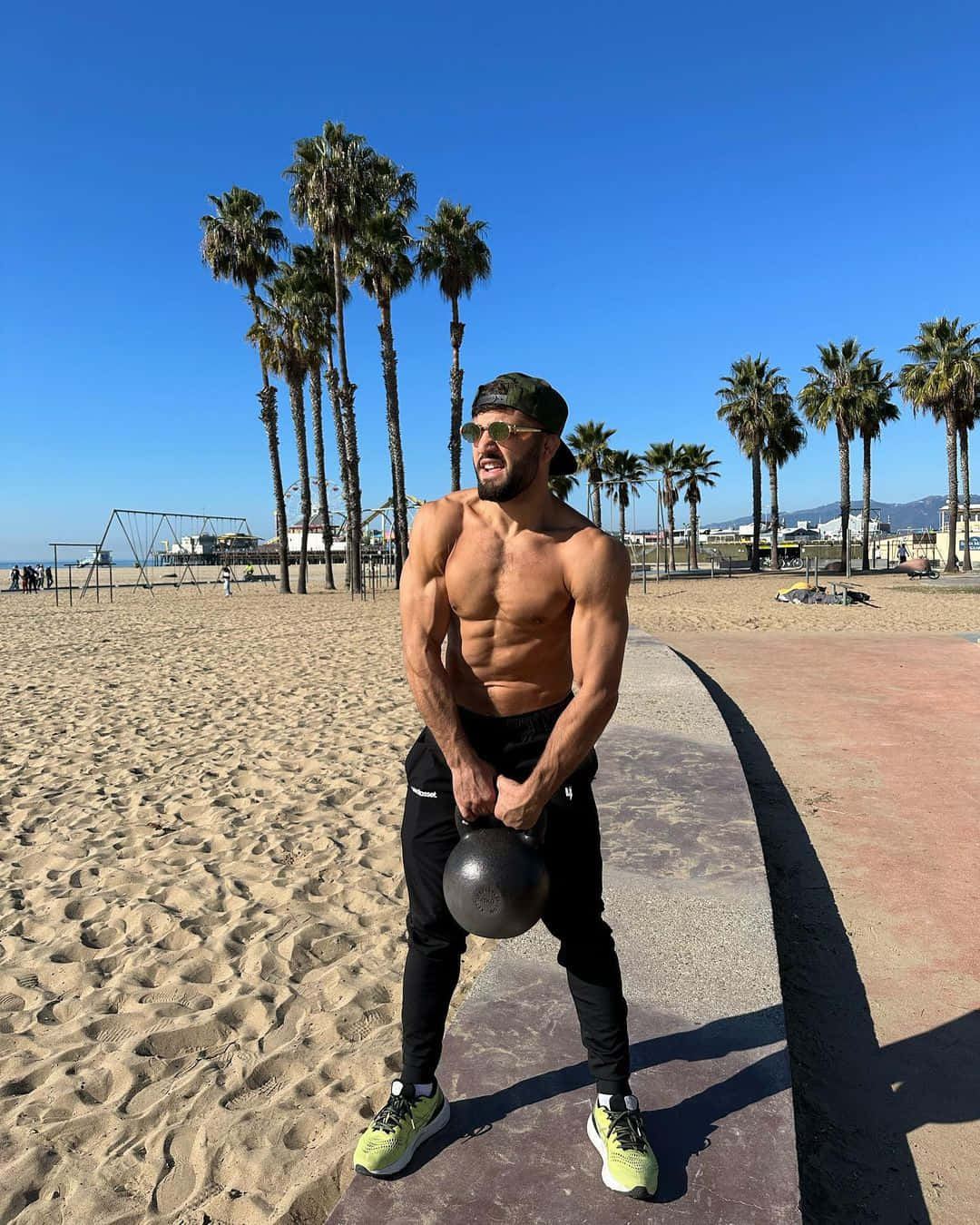 Arman Tsarukyan, kettlebell, sunny beach path, HD Phone Wallpaper