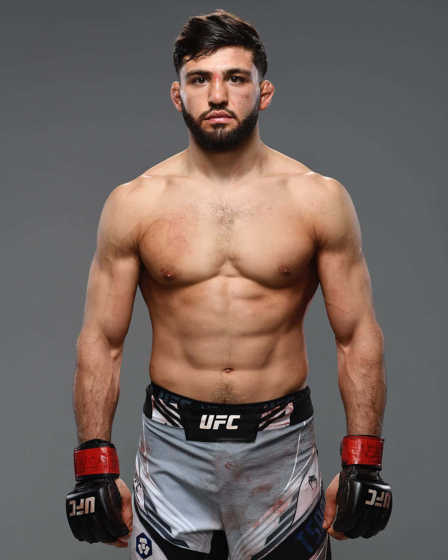 Arman Tsarukyan, MMA gloves, UFC gear, HD Phone Wallpaper