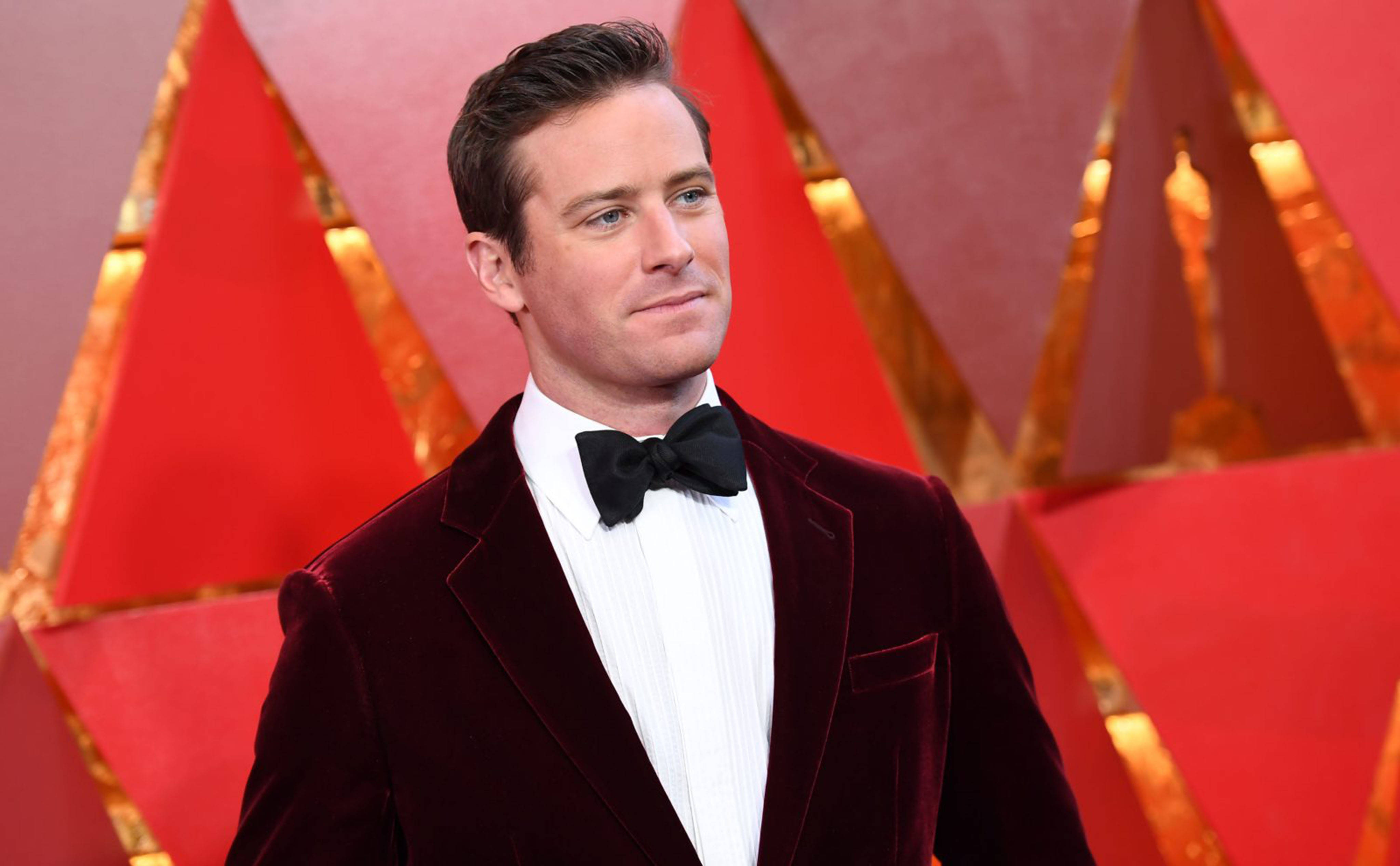 Armie Hammer, 90th Academy Awards, burgundy velvet tuxedo, 4K Desktop Wallpaper