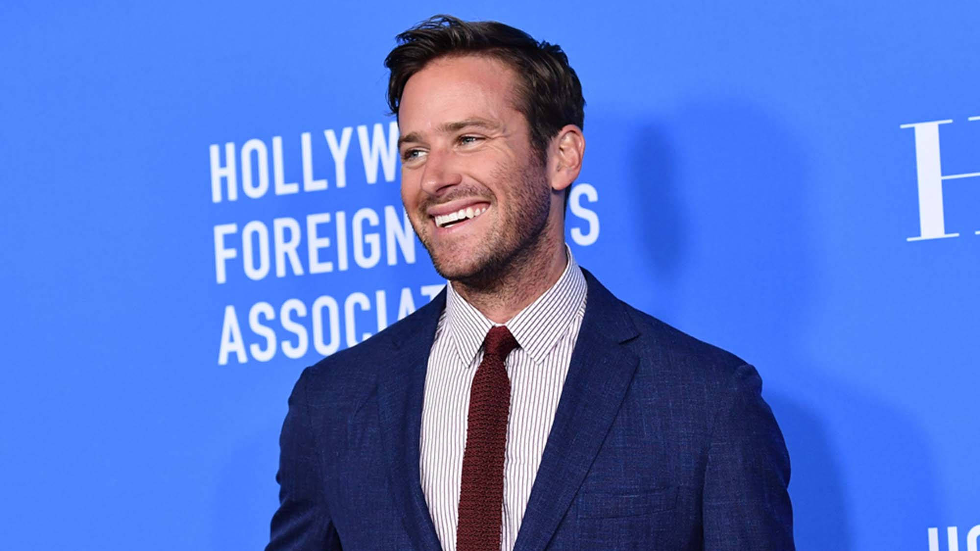 Armie Hammer, 2017 HFPA, blue suit, Full HD Desktop Wallpaper