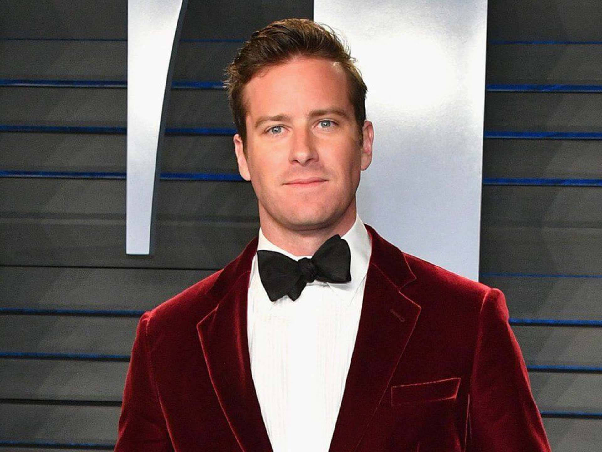 Armie Hammer, 2018 Vanity Fair, red velvet tuxedo, Full HD Desktop Wallpaper
