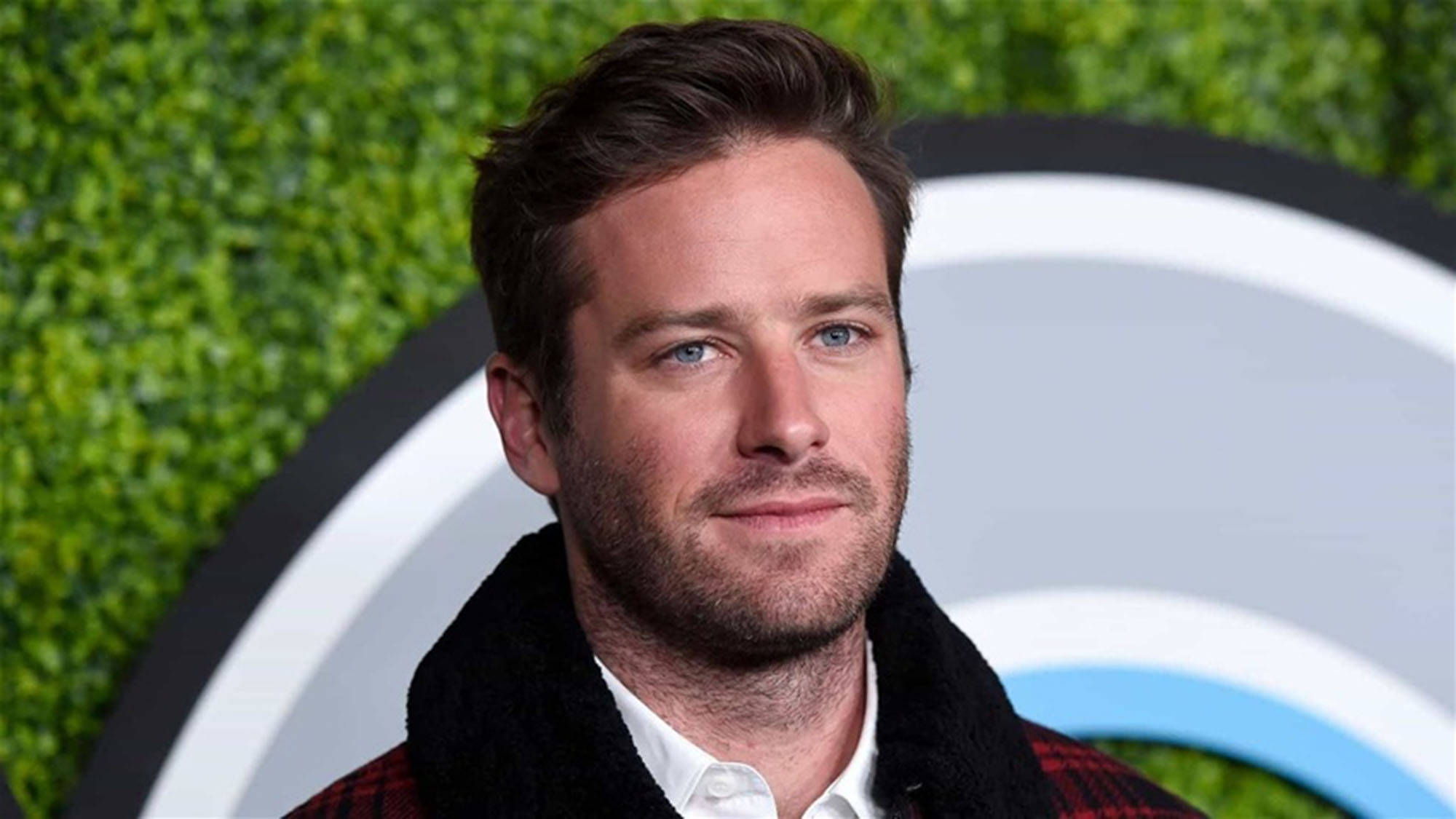 Armie Hammer, 2017 GQ Event, plaid jacket, Full HD Desktop Wallpaper