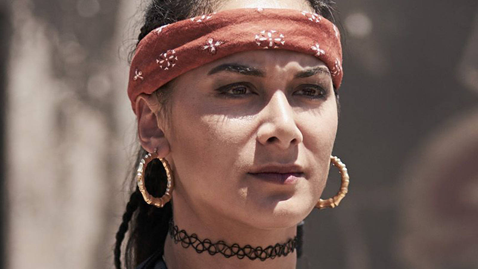 Army of the Dead, chambers, rust-colored patterned headband, HD Desktop Wallpaper