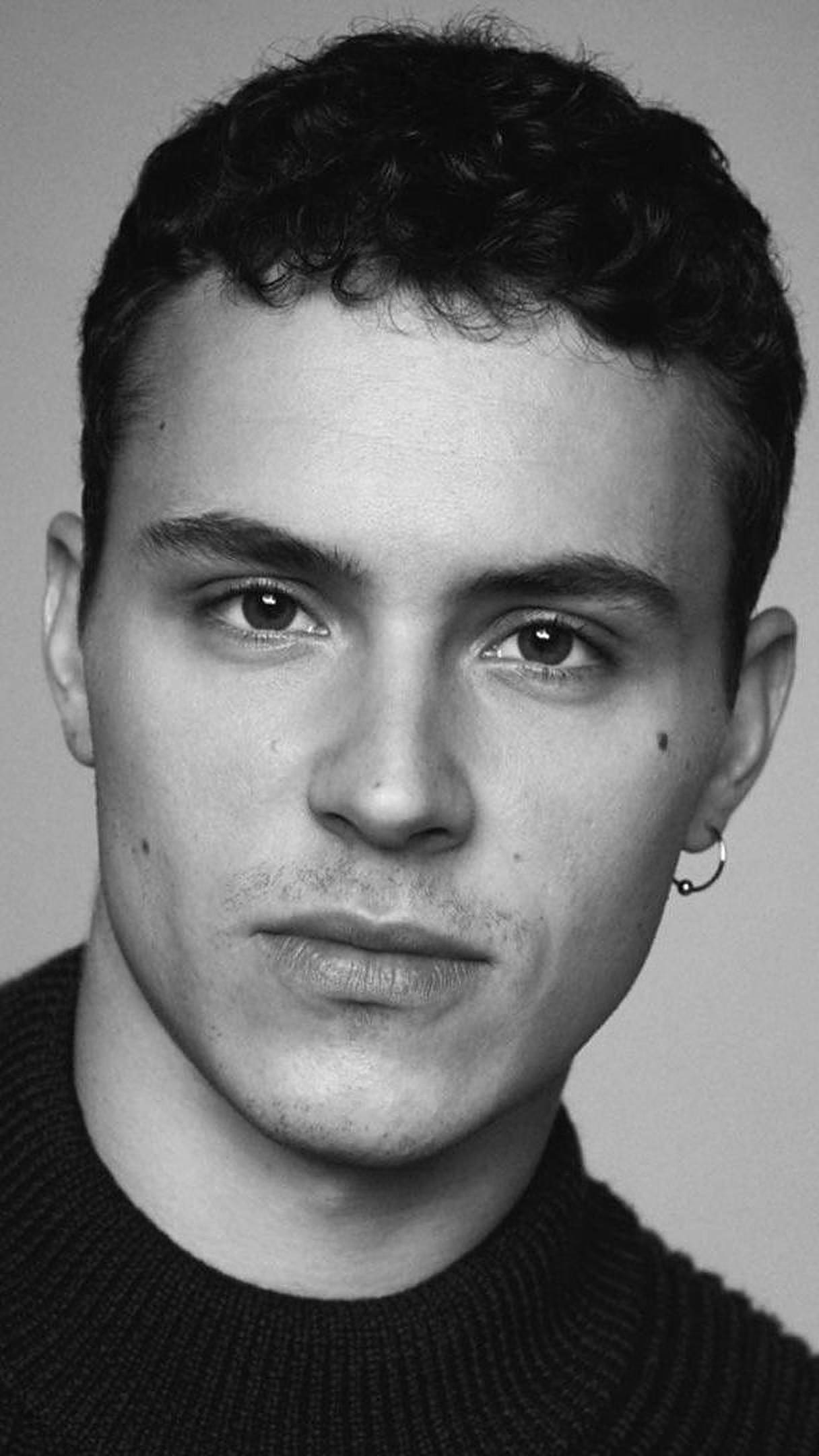 Aron Piper, black and white portrait, curly hair, Full HD Phone Wallpaper