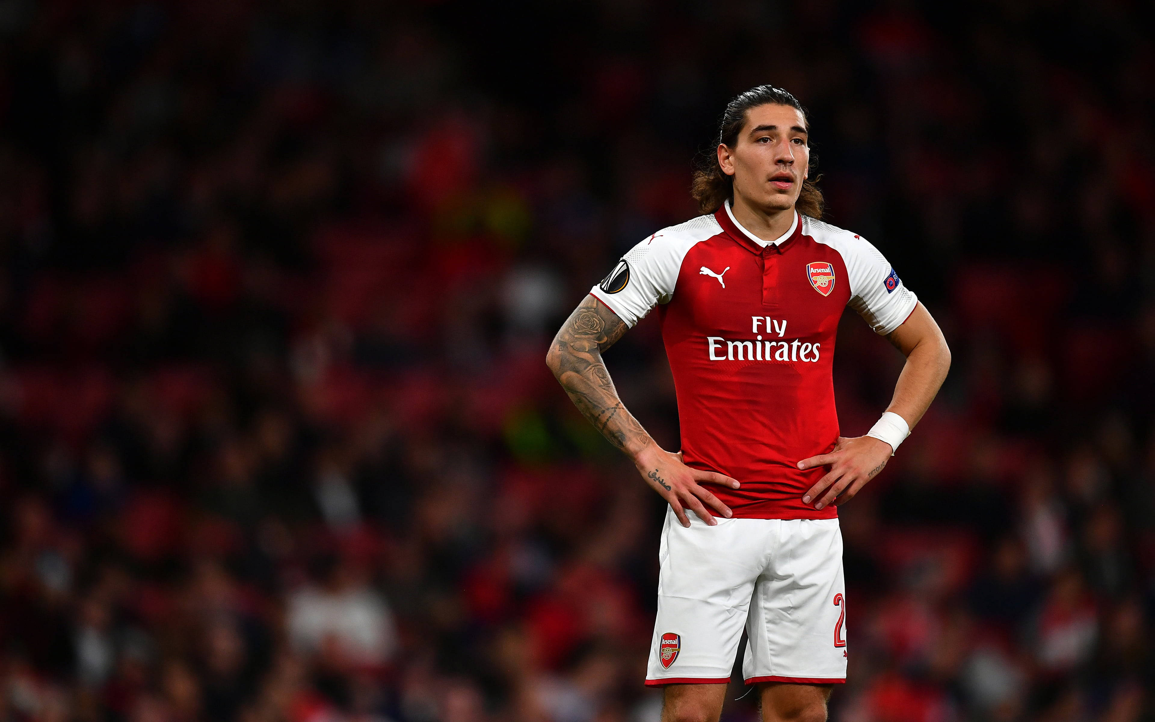 Arsenal FC, red Arsenal jersey, stadium crowd, 4K Desktop Wallpaper