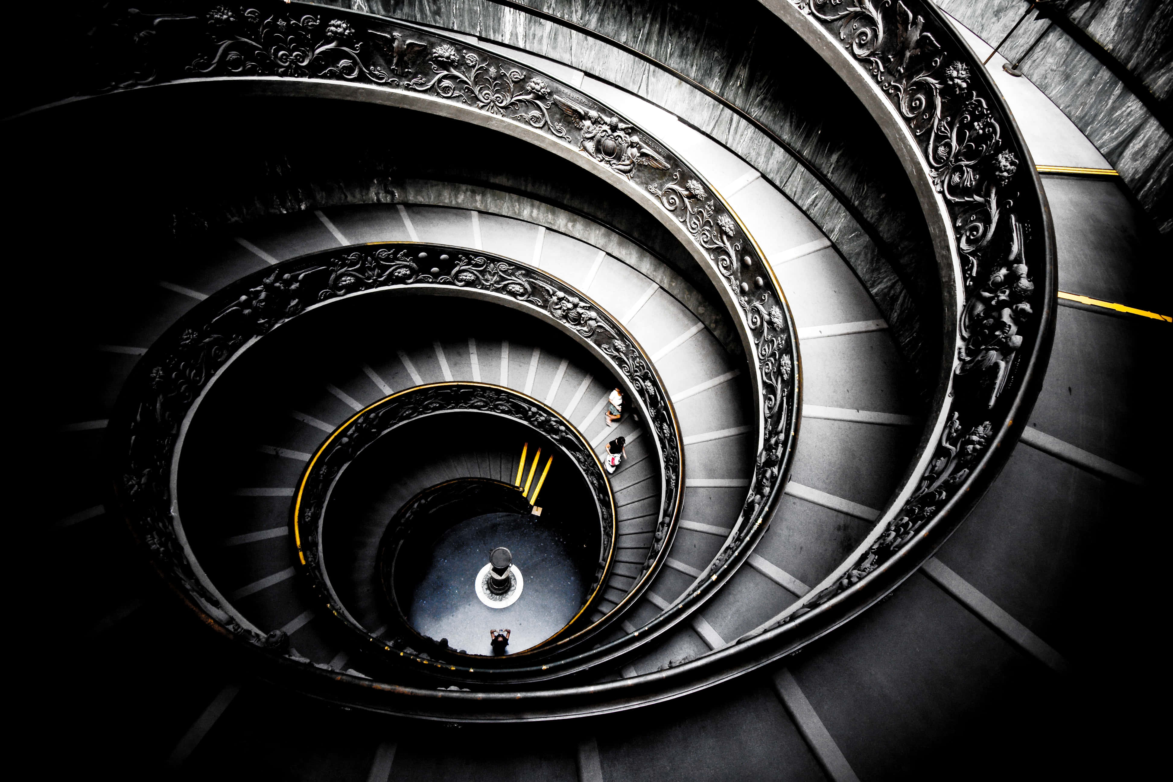 spiral staircase, ornate, intricate carvings, 4K Desktop Wallpaper
