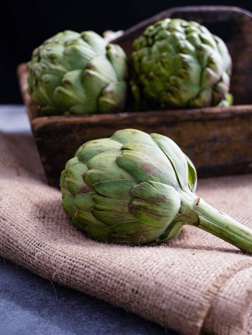 Artichoke, wooden crate, burlap, HD Phone Wallpaper