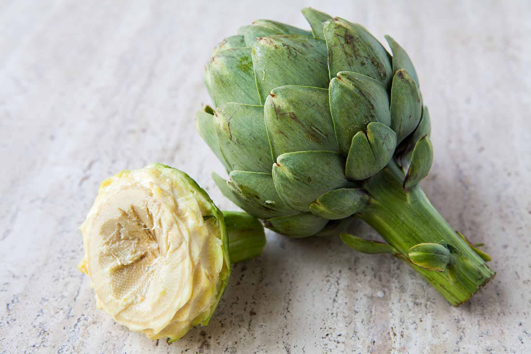 green artichoke, halved counterpart, pale yellow heart, HD Desktop Wallpaper