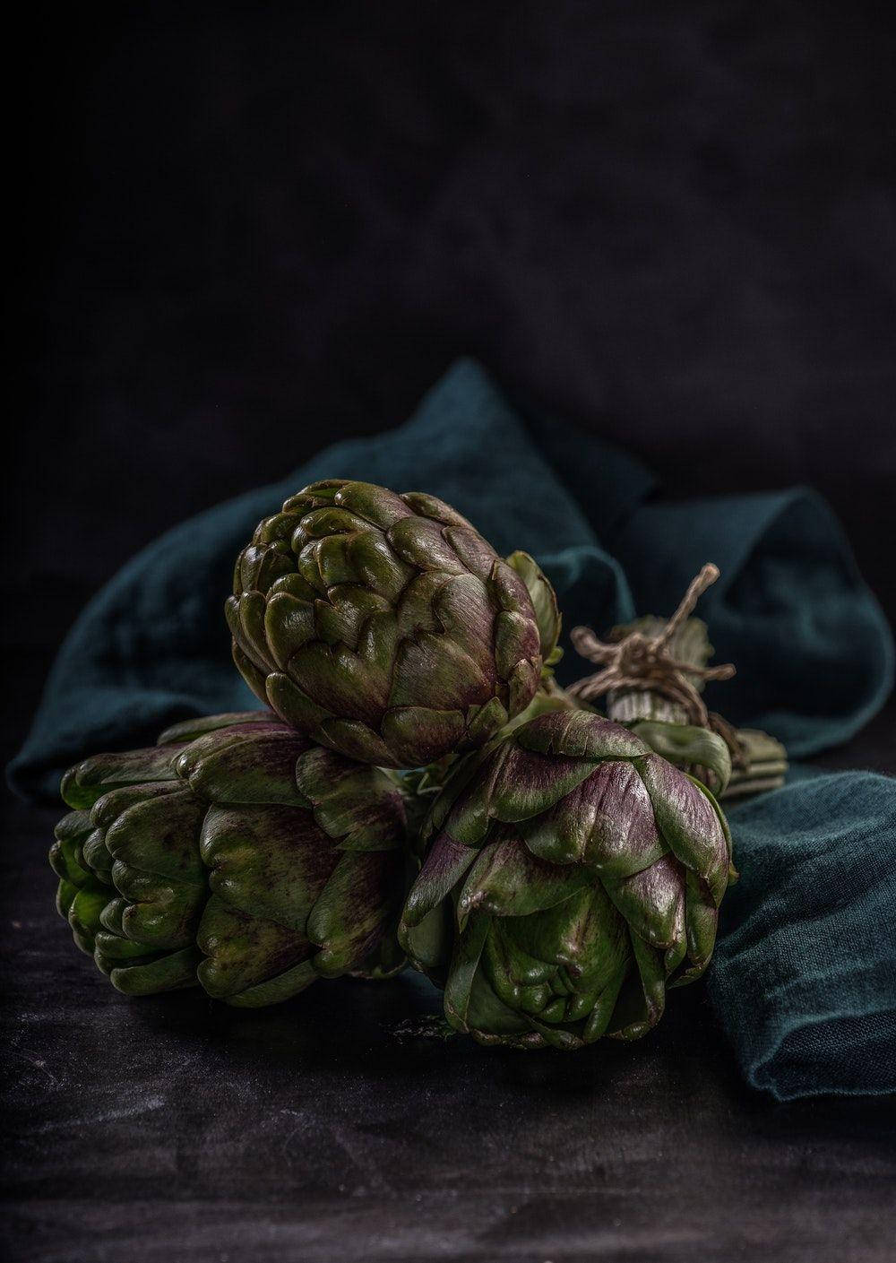 artichoke, green and purple hues, dark teal cloth, HD Phone Wallpaper