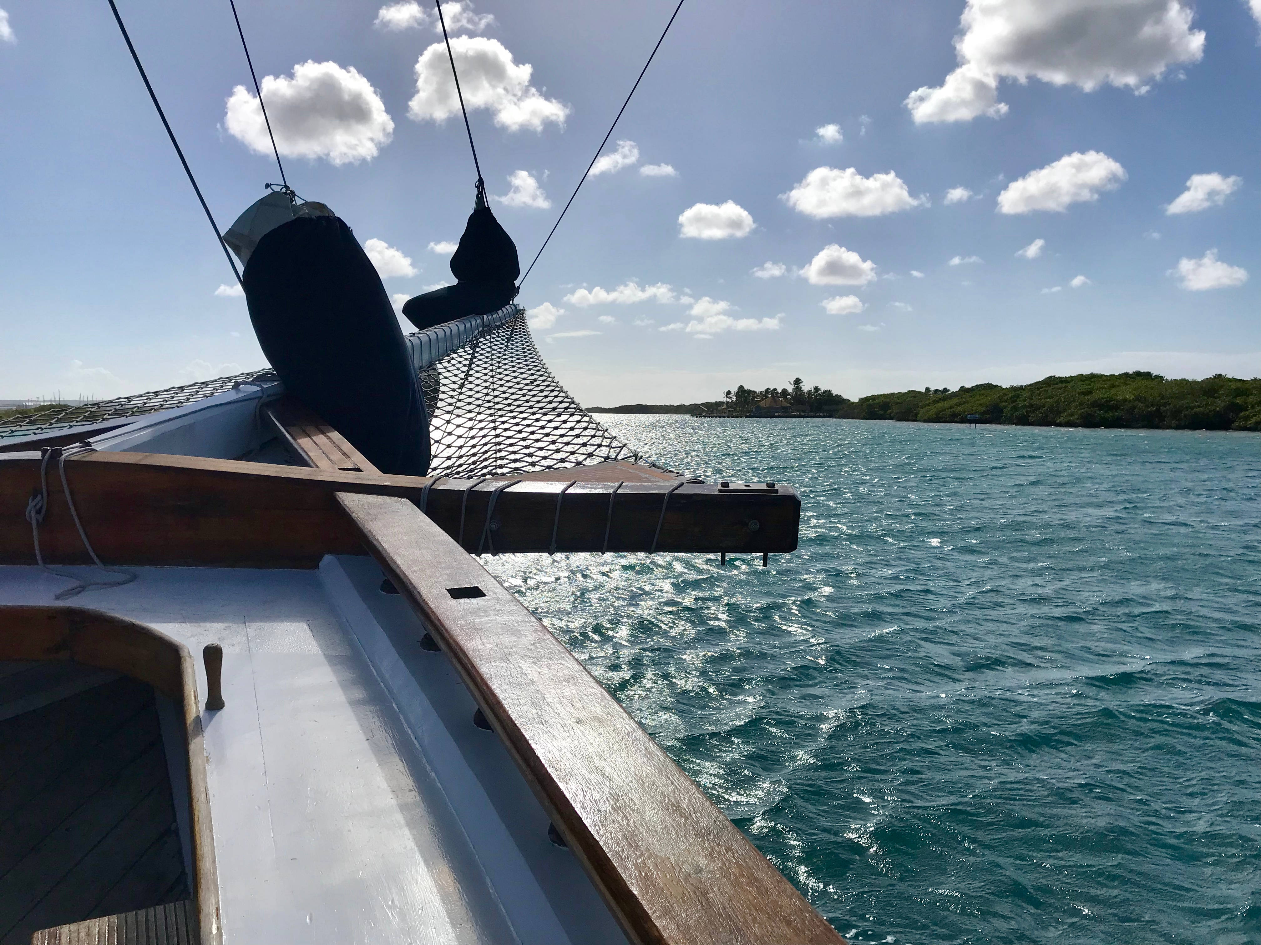 Aruba, sailboat, turquoise waters, 4K Desktop Wallpaper