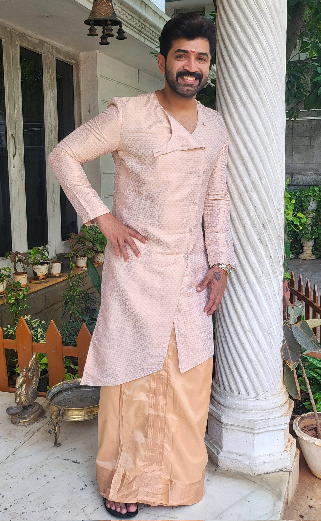 Arun Vijay, peach kurta, gold dhoti, Full HD Phone Wallpaper