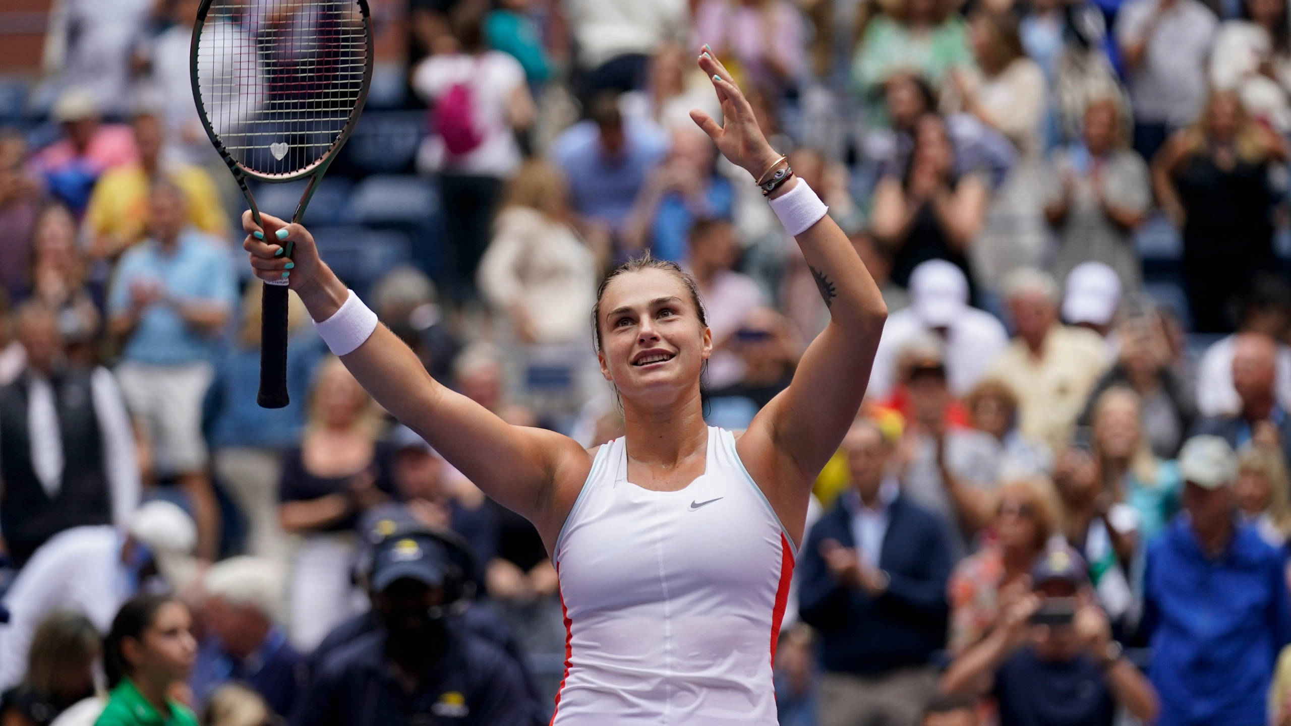 Aryna Sabalenka, tennis player, racket, 2K Desktop Wallpaper