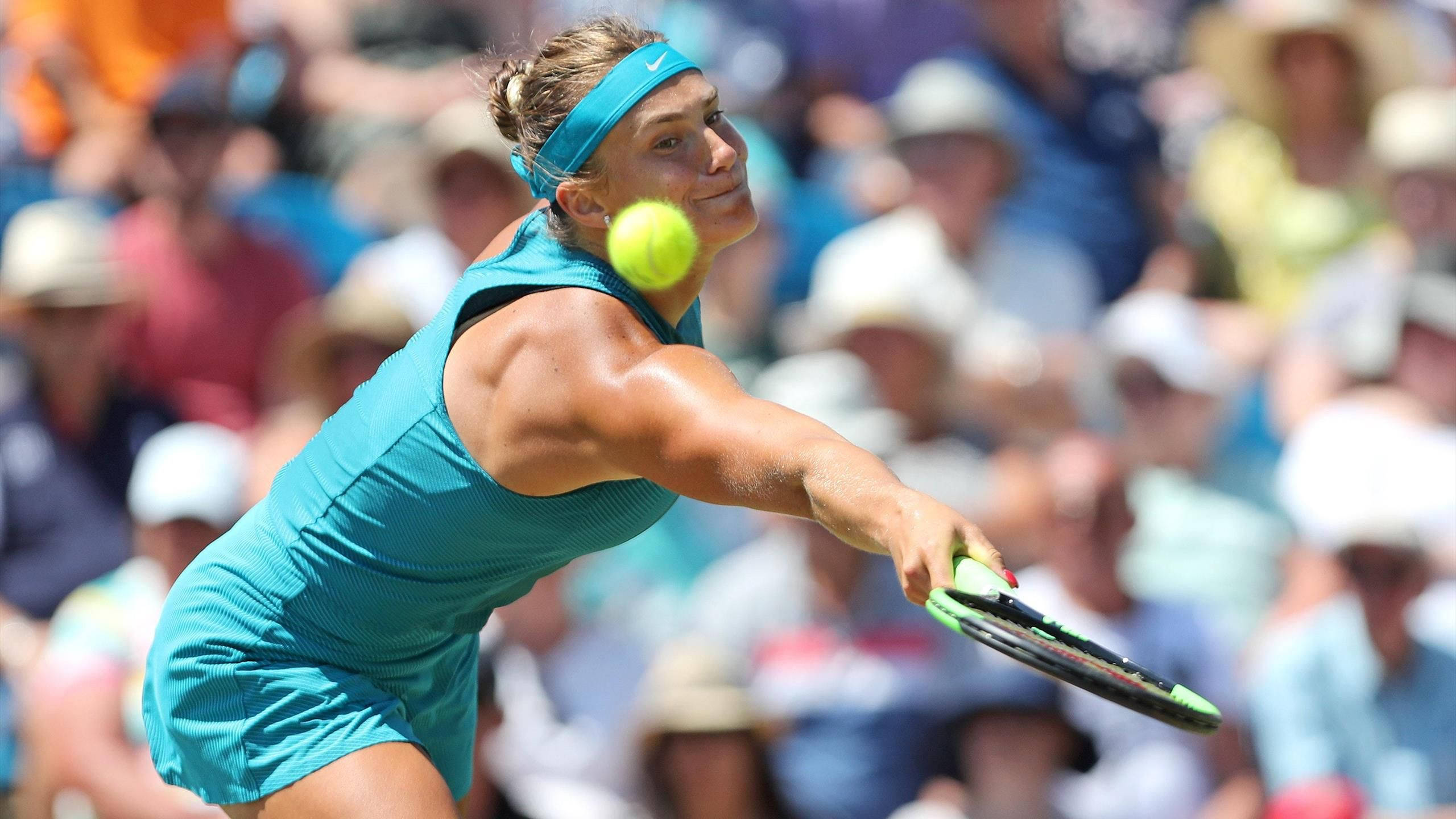 Aryna Sabalenka, teal outfit, bright yellow ball, 2K Desktop Wallpaper