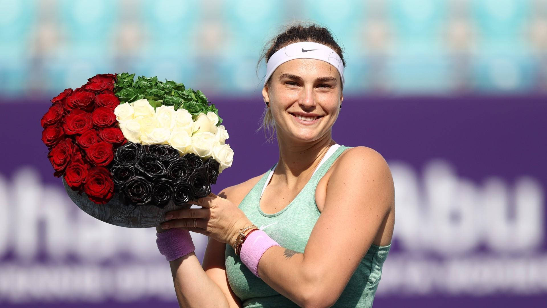 Aryna Sabalenka, red white and black roses, bouquet, Full HD Desktop Wallpaper