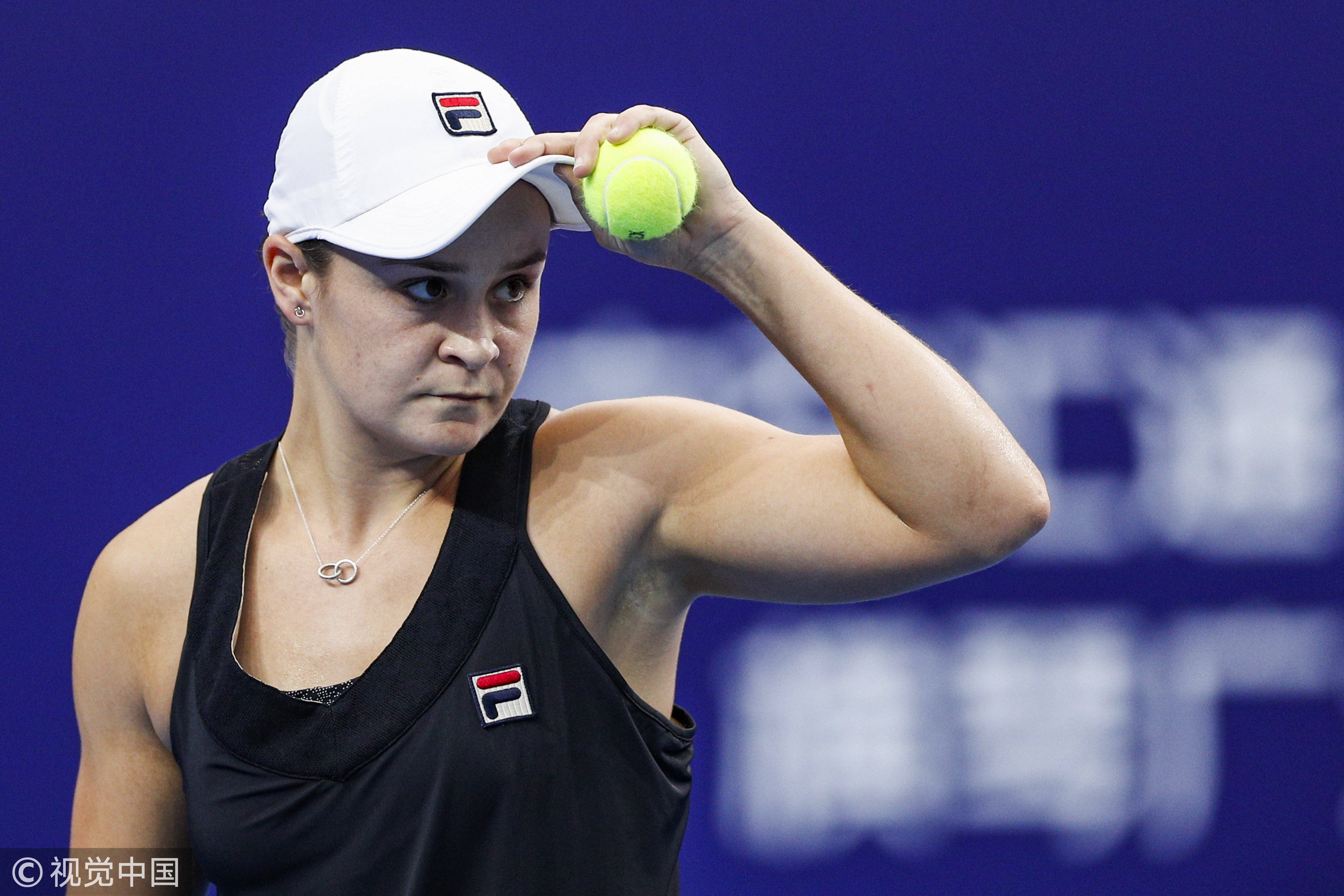 Ashleigh Barty, black outfit, white cap, 4K Desktop Wallpaper