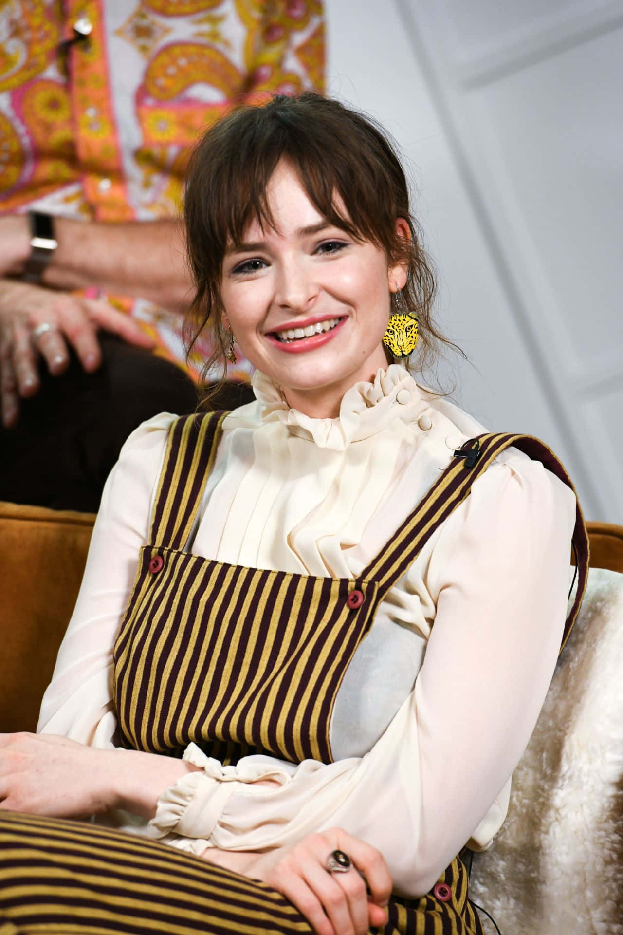 Ashleigh Cummings, striped overalls, cream blouse, Full HD Phone Wallpaper