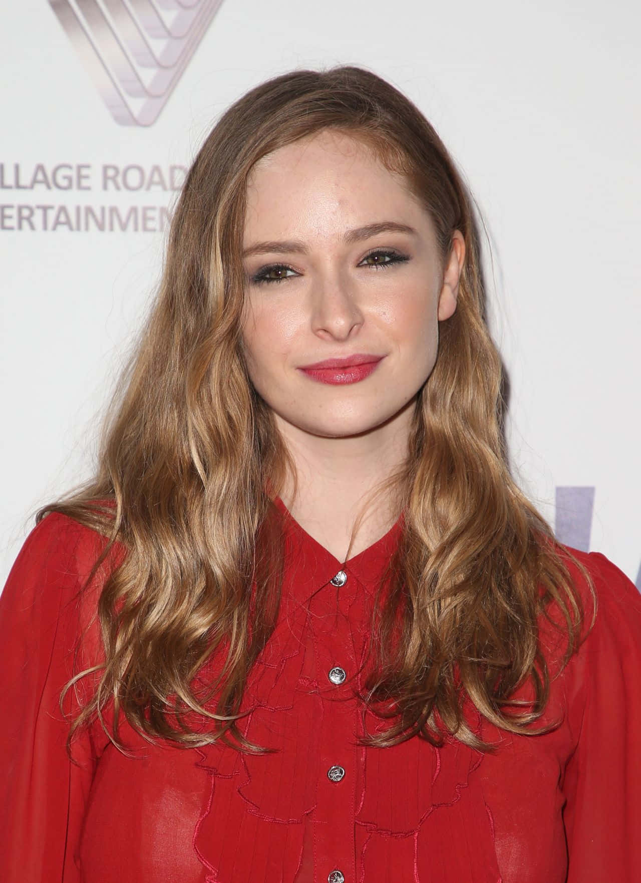 Ashleigh Cummings, red button-up blouse, red lipstick, HD Phone Wallpaper
